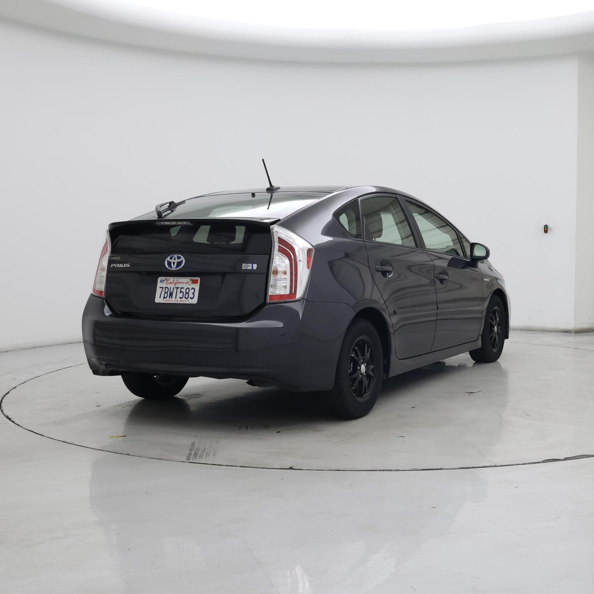 Thumbnail: 2013 Toyota Prius - 8