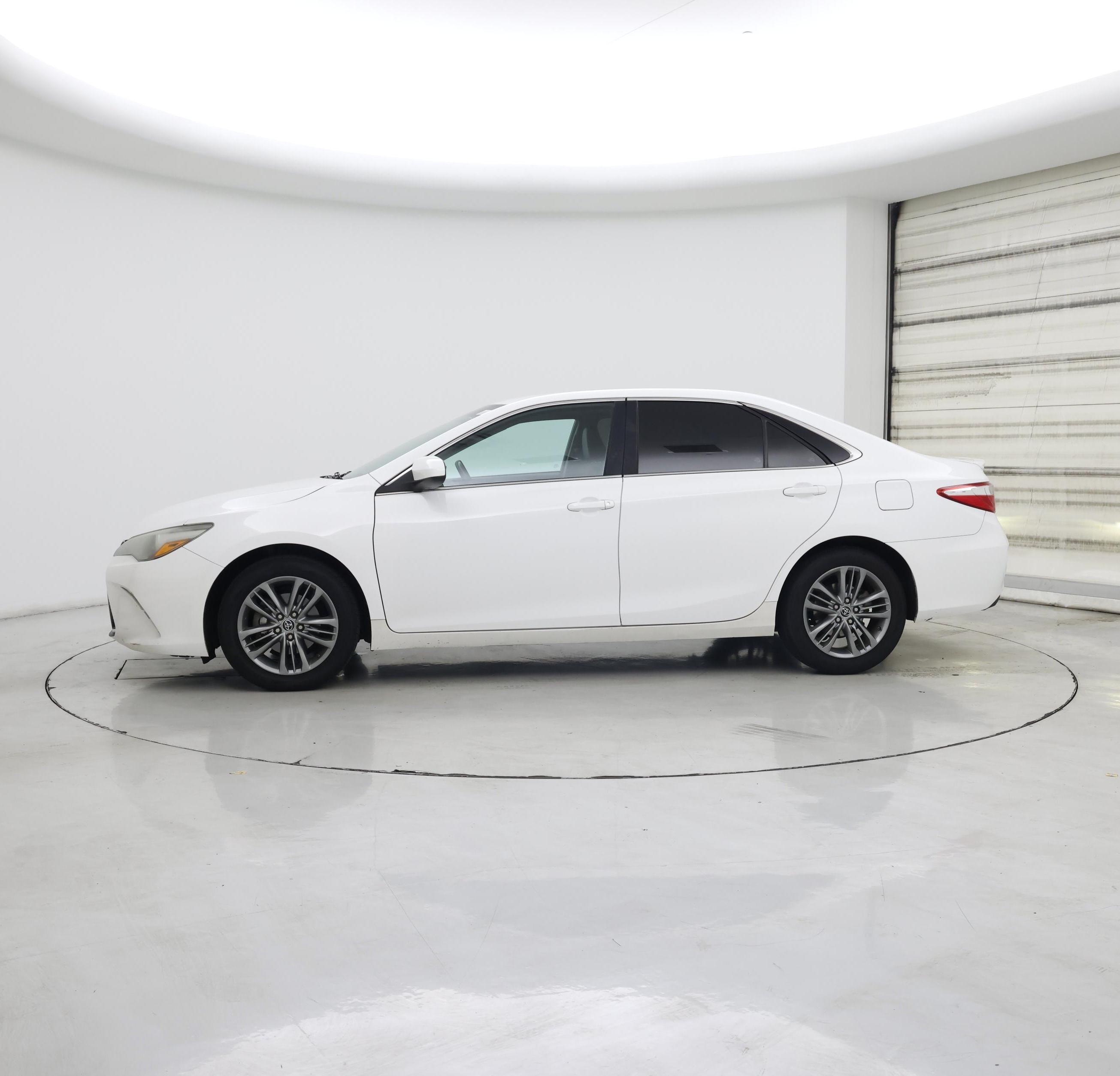 Thumbnail: 2015 Toyota Camry - 3