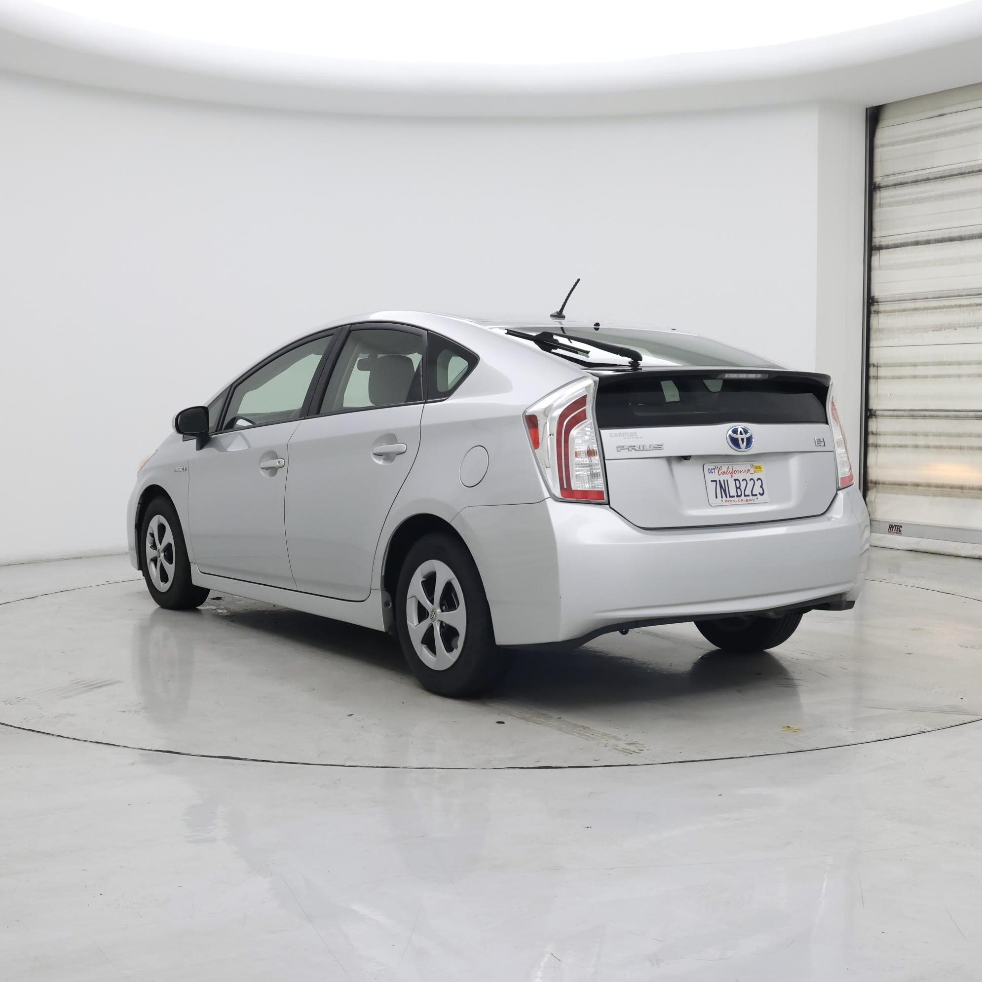 Thumbnail: 2015 Toyota Prius - 2