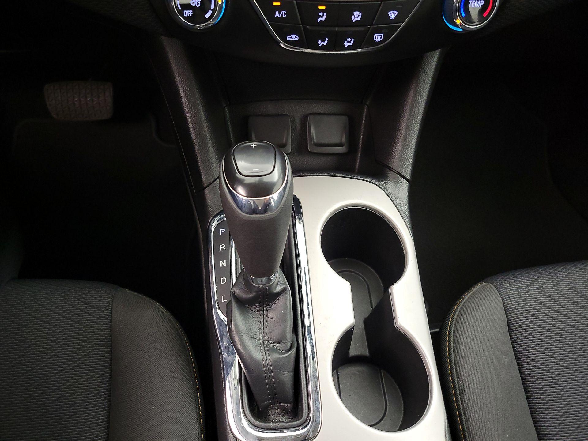 Thumbnail: 2016 Chevrolet Cruze - 17