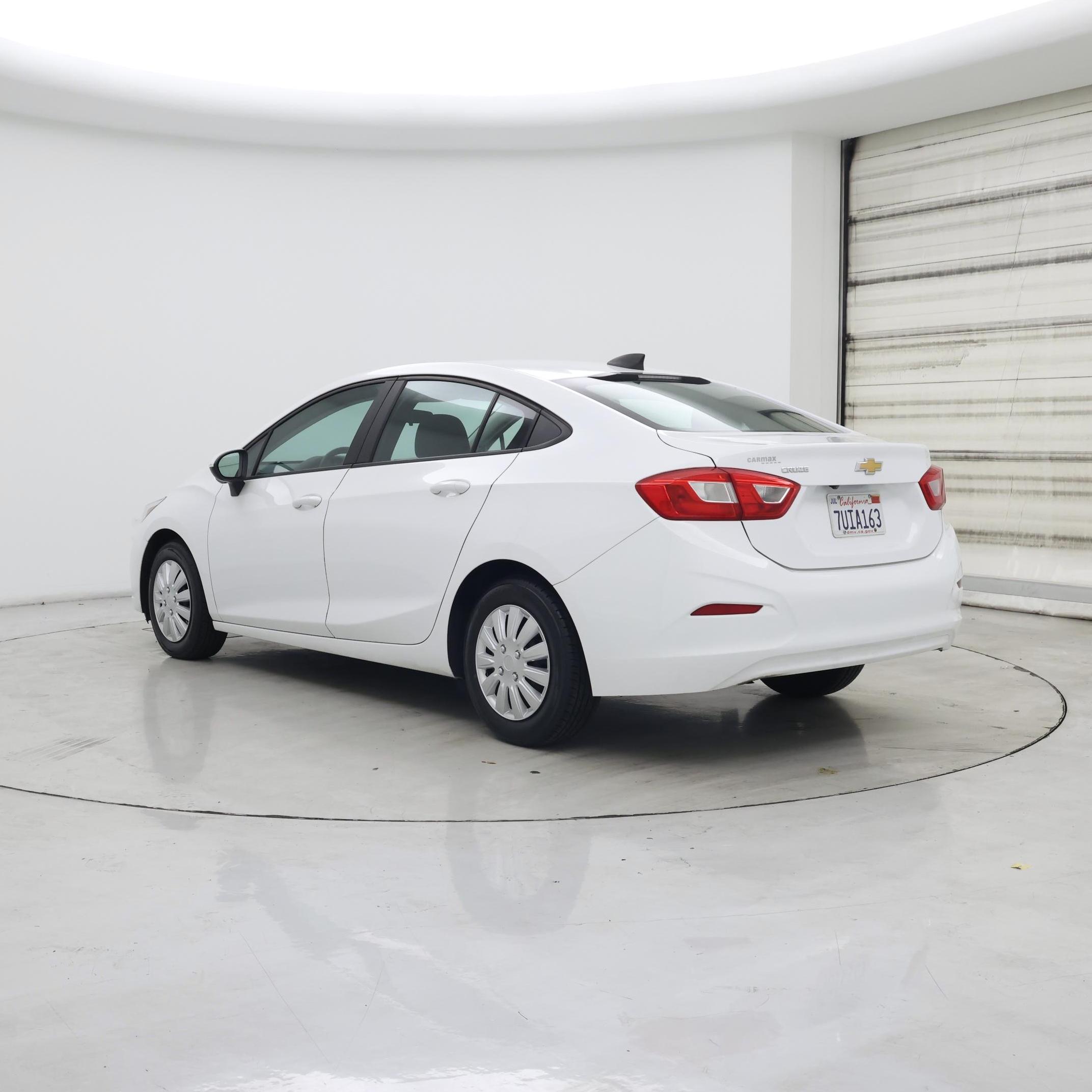 Thumbnail: 2016 Chevrolet Cruze - 2