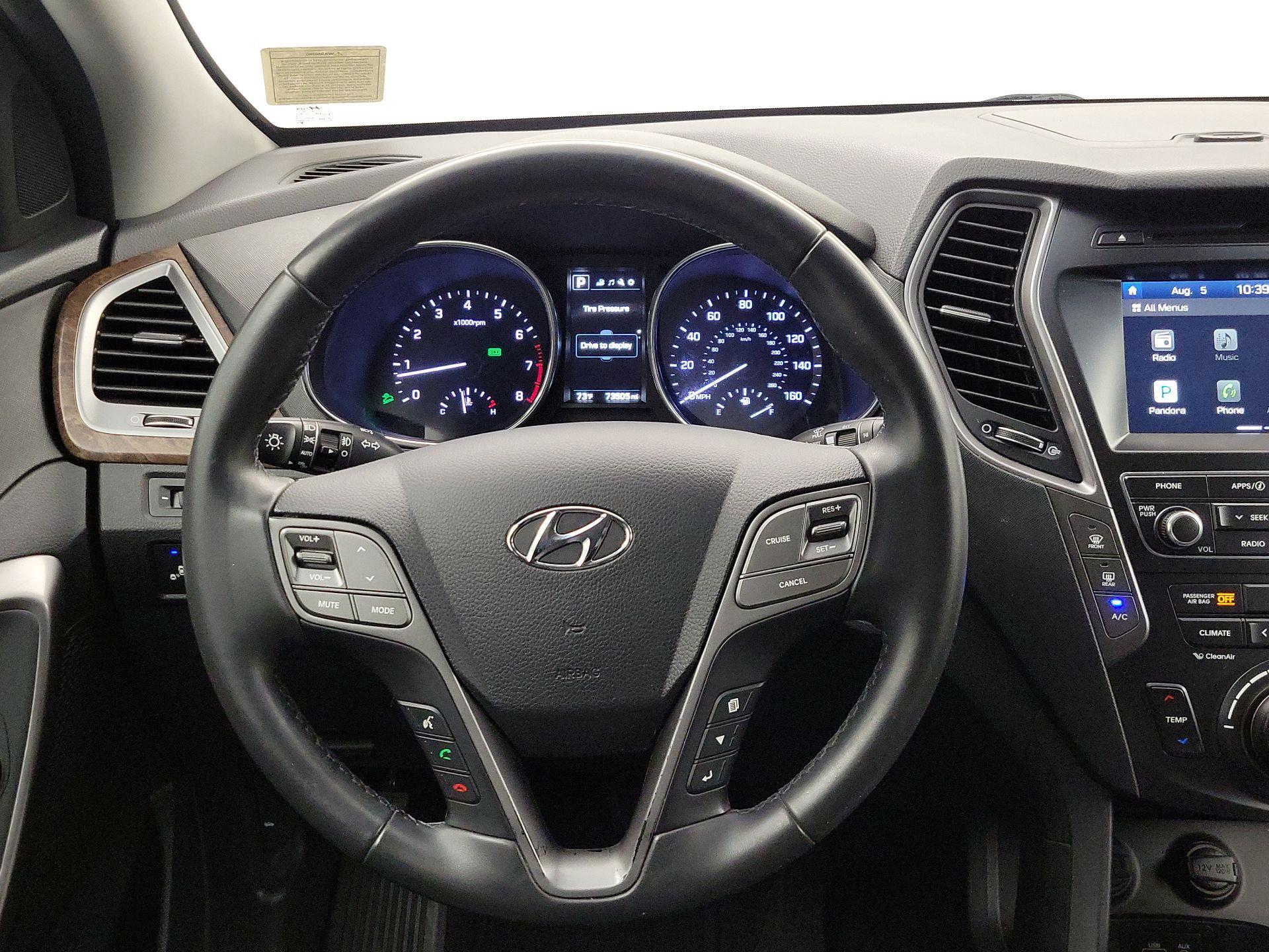 Thumbnail: 2017 Hyundai Santa Fe - 10