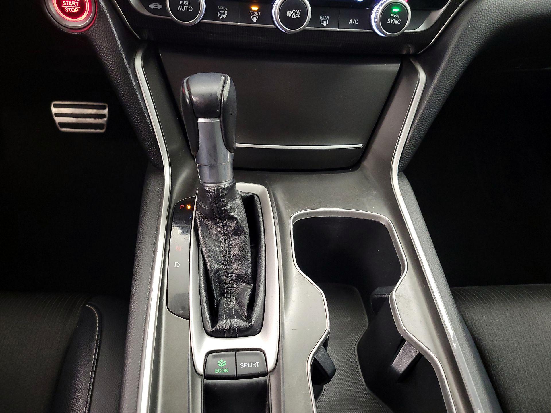 Thumbnail: 2018 Honda Accord - 17