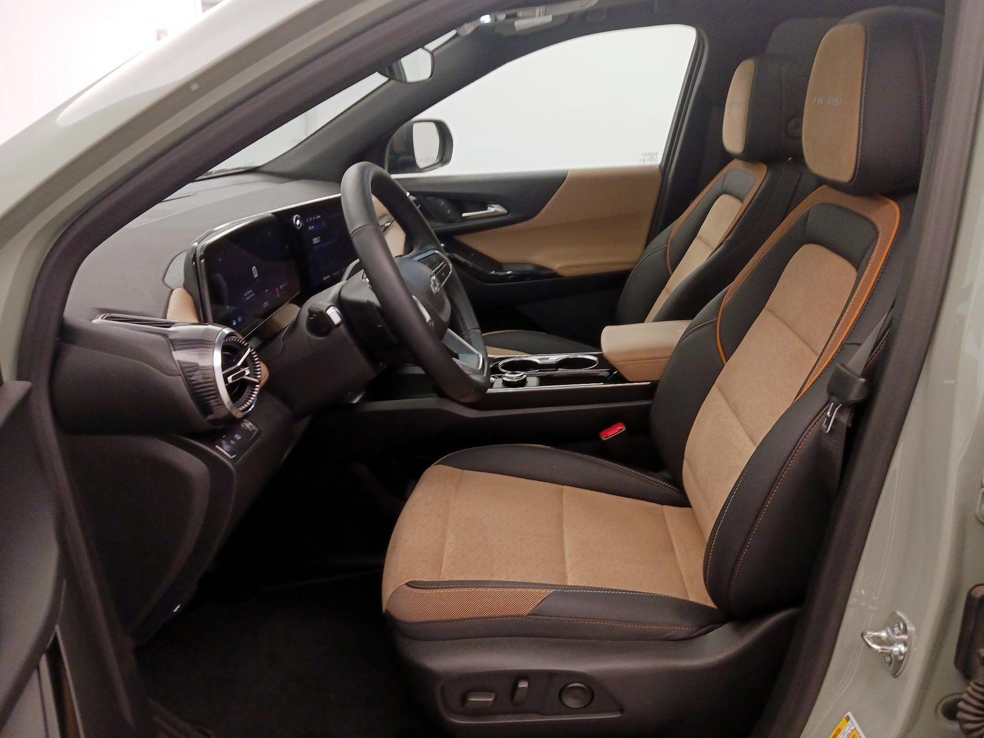 Thumbnail: 2025 Chevrolet Equinox - 11