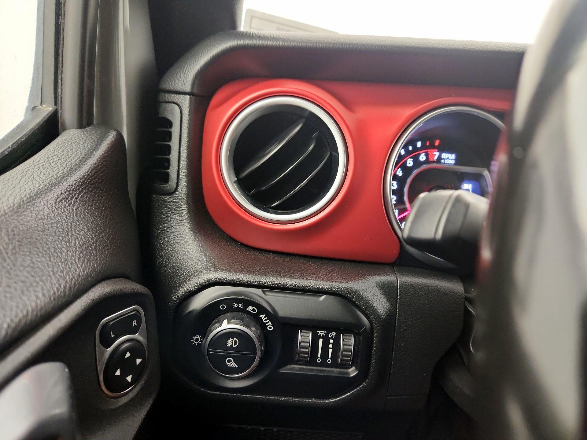 Thumbnail: 2022 Jeep Gladiator - 13