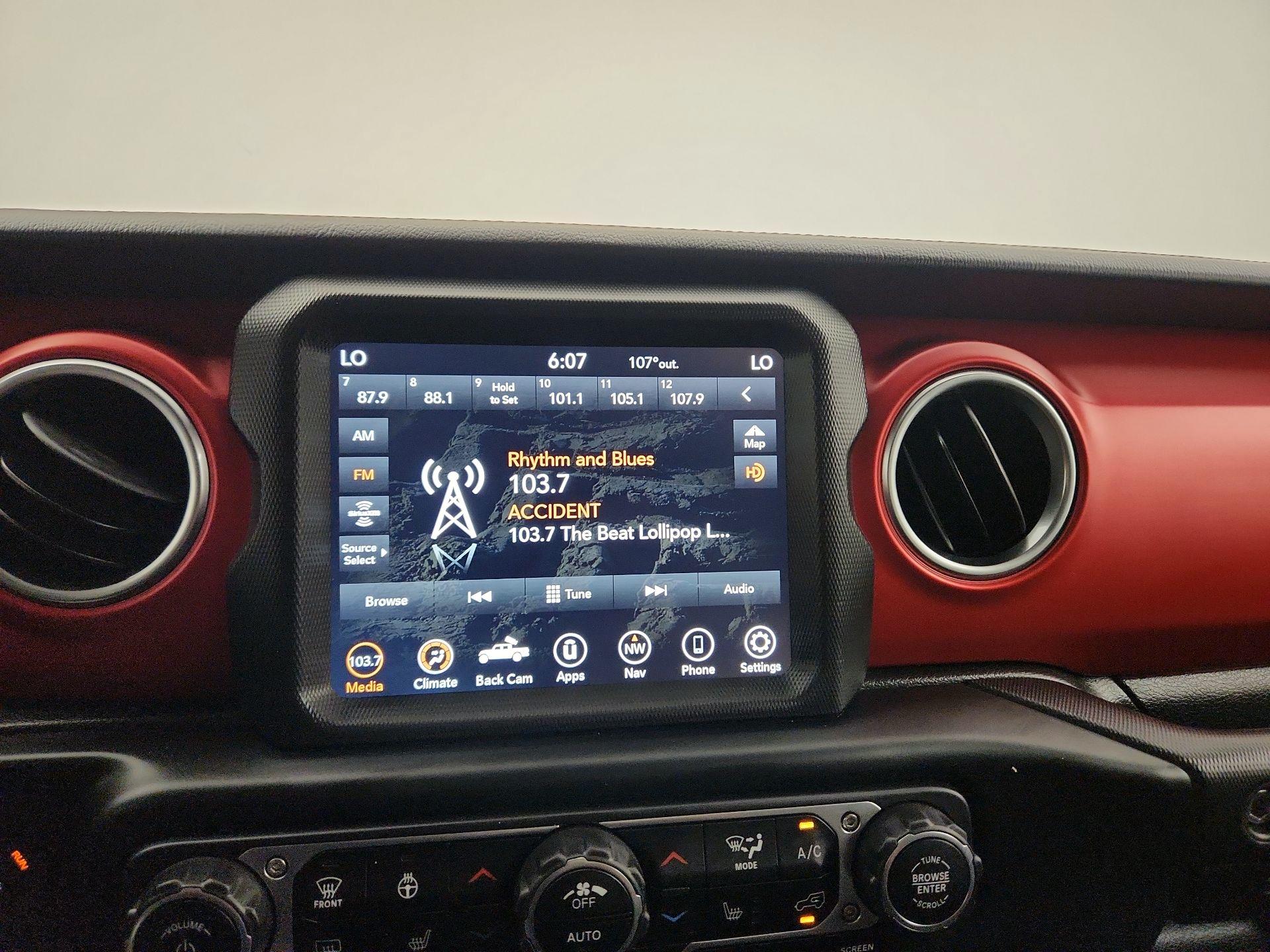Thumbnail: 2022 Jeep Gladiator - 15