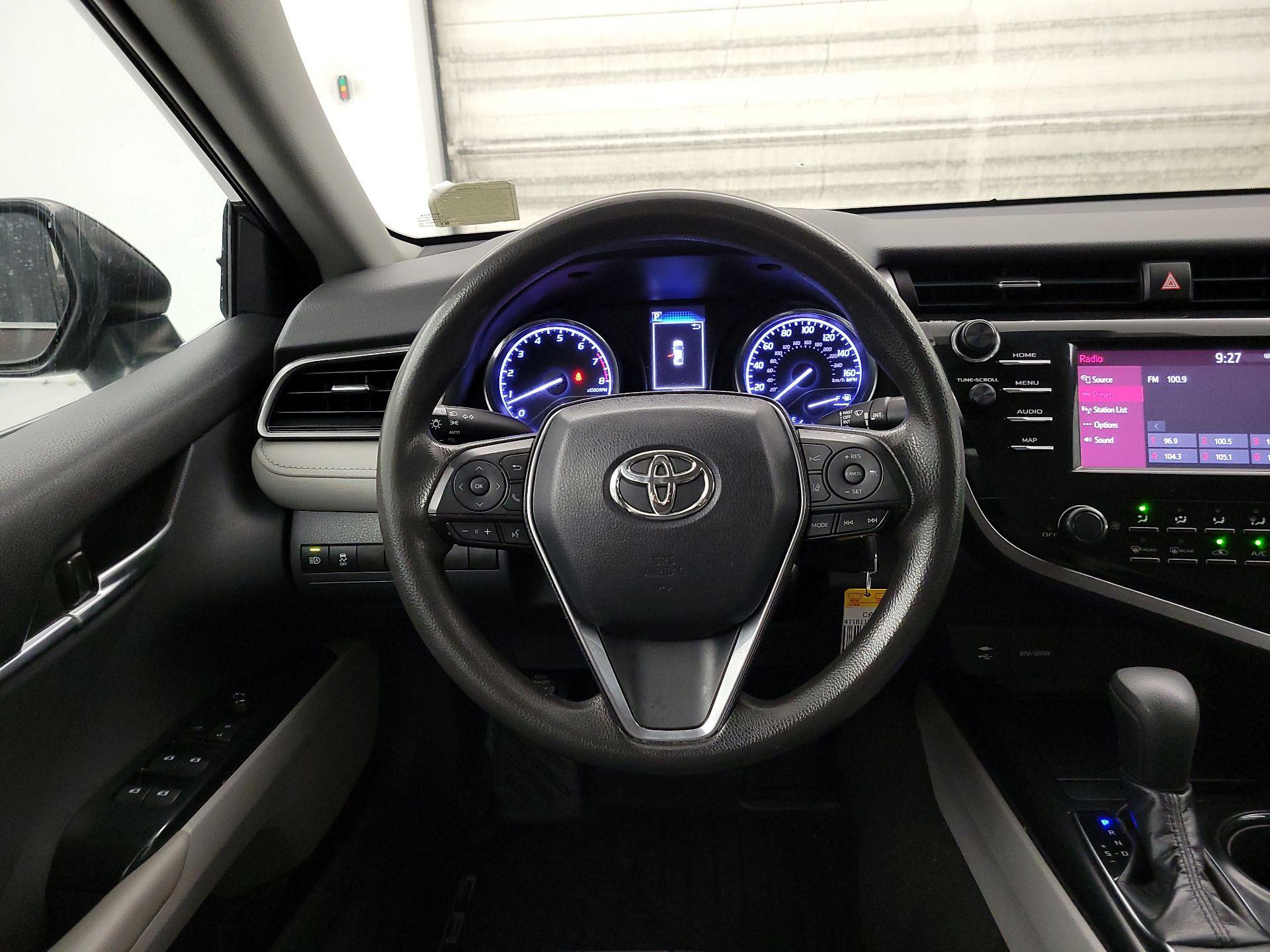Thumbnail: 2019 Toyota Camry - 10