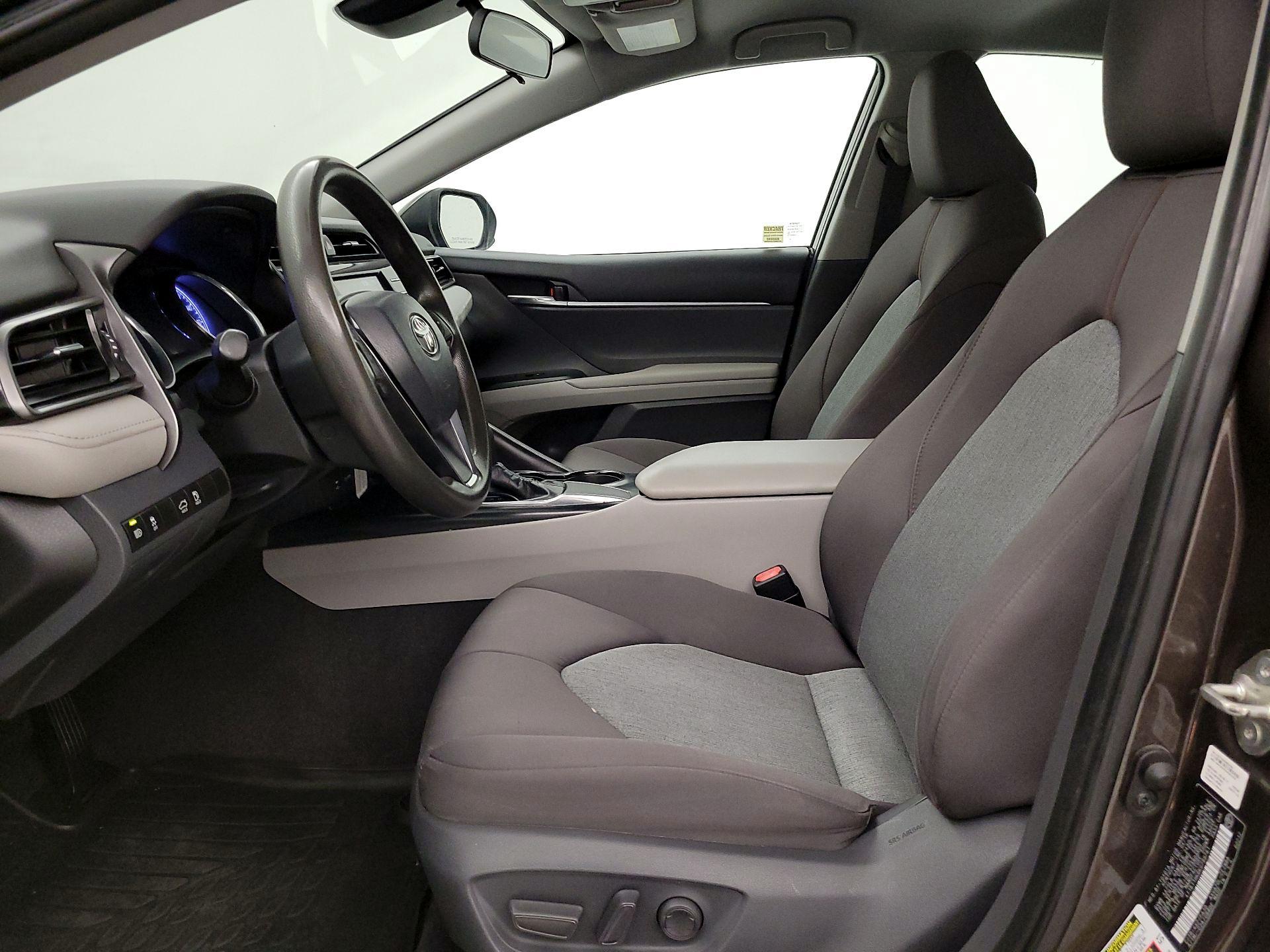 Thumbnail: 2019 Toyota Camry - 11