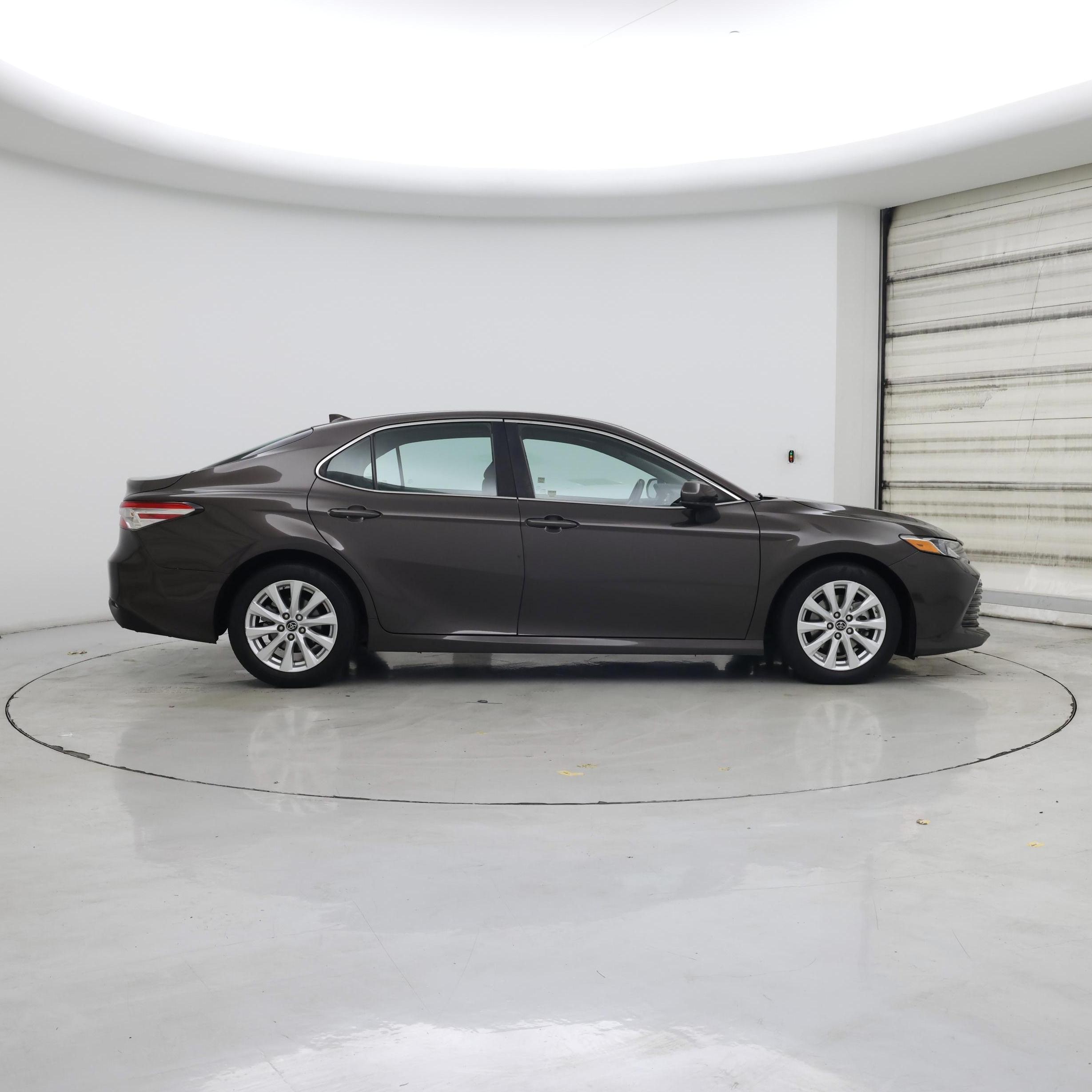 Thumbnail: 2019 Toyota Camry - 7