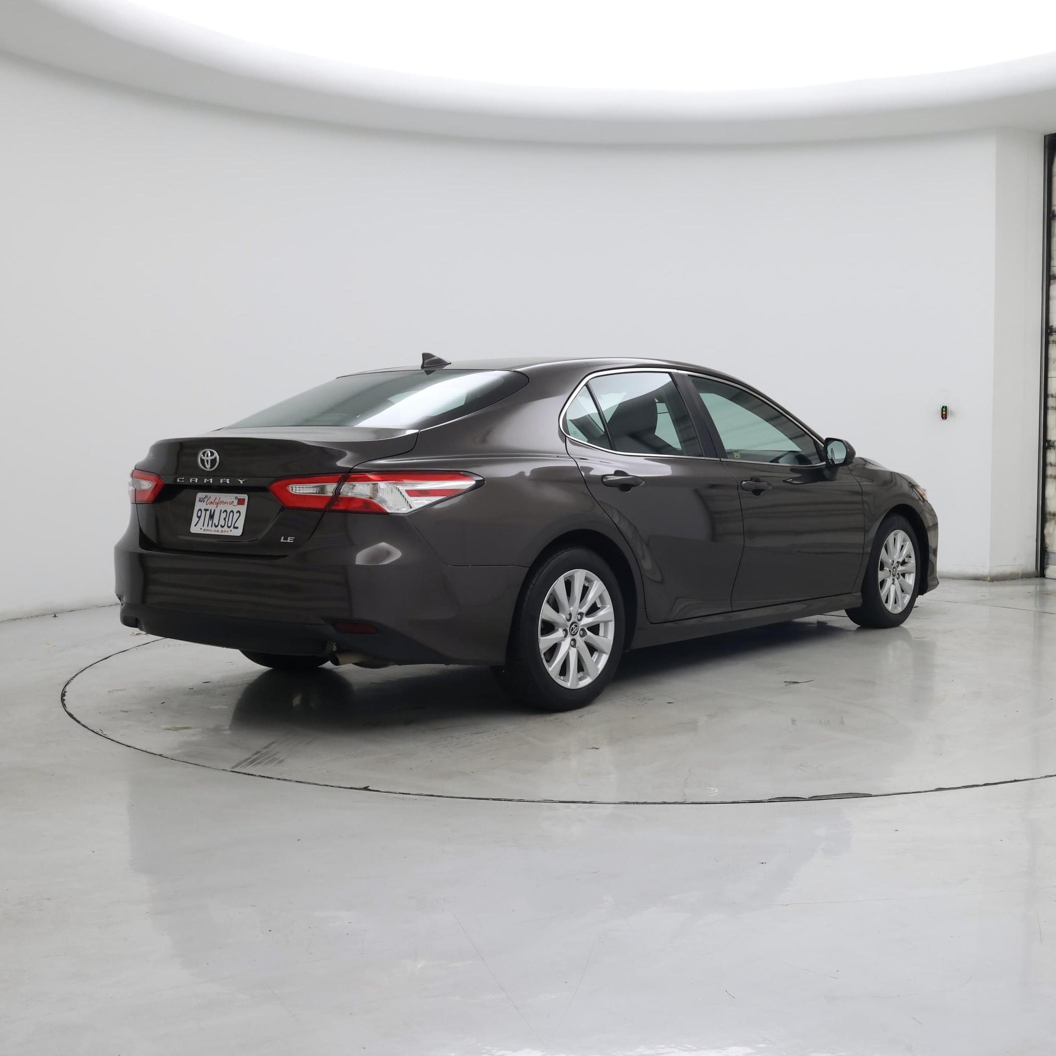 Thumbnail: 2019 Toyota Camry - 8