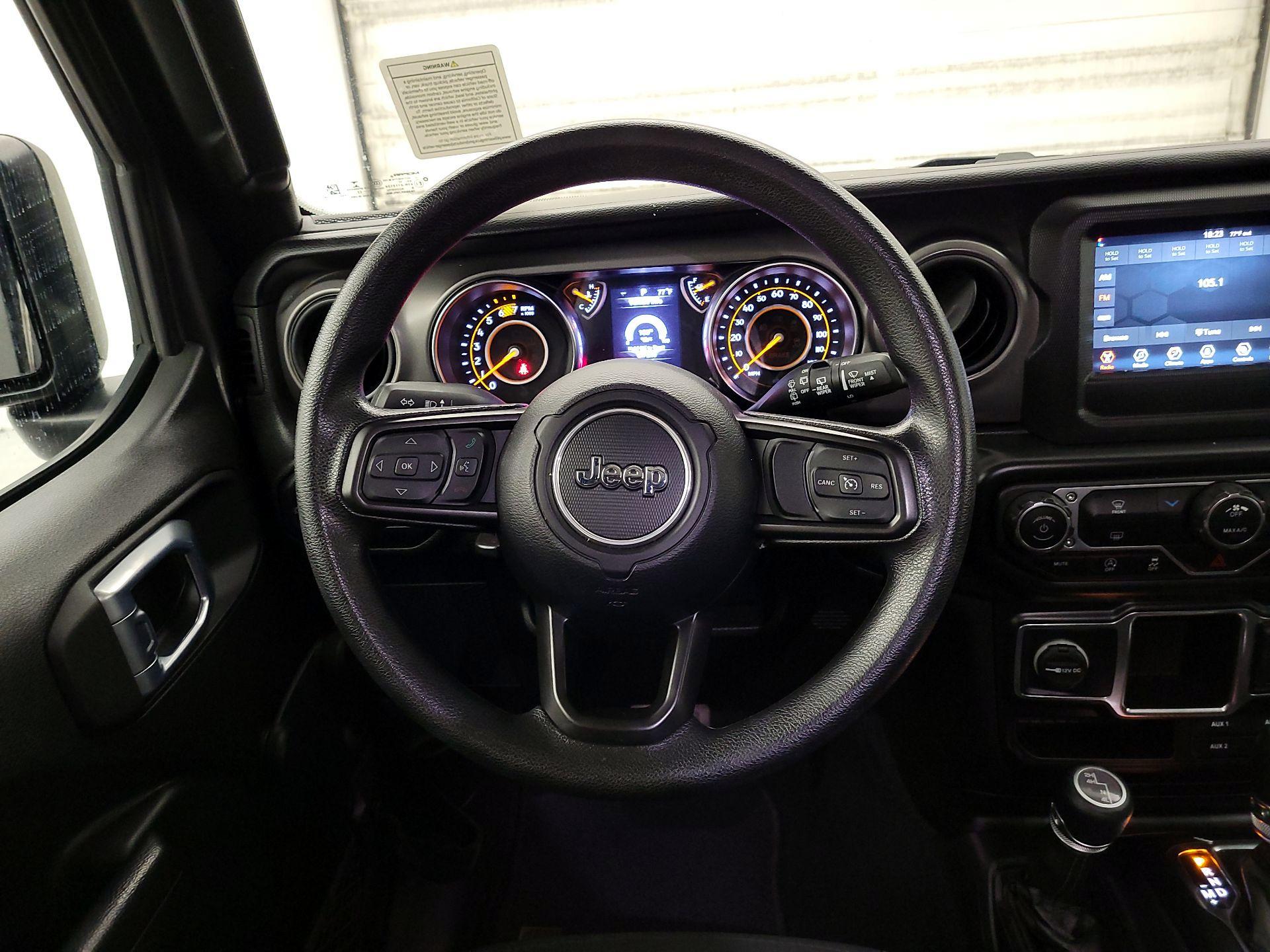 Thumbnail: 2022 Jeep Wrangler - 10