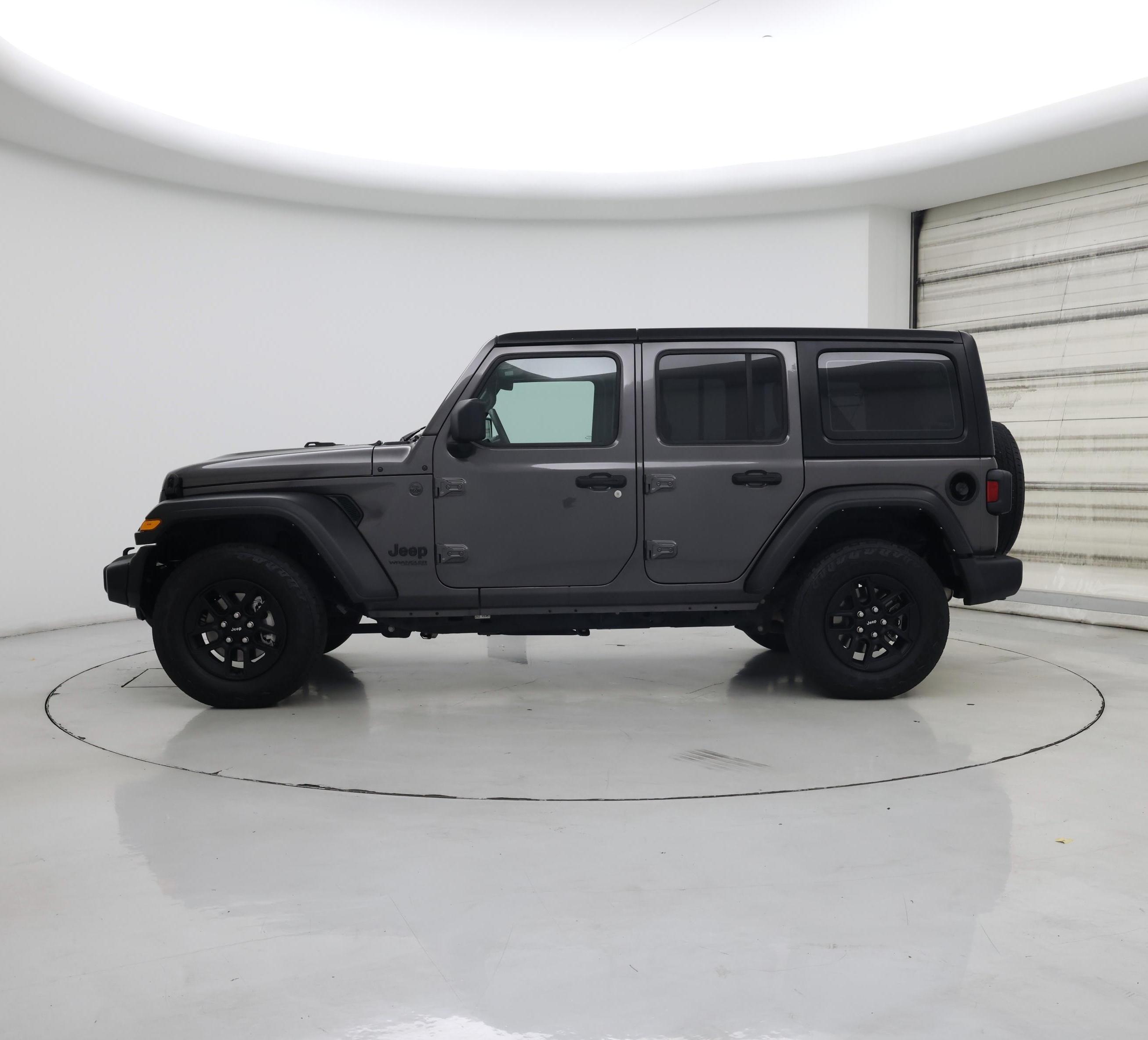 Thumbnail: 2022 Jeep Wrangler - 3