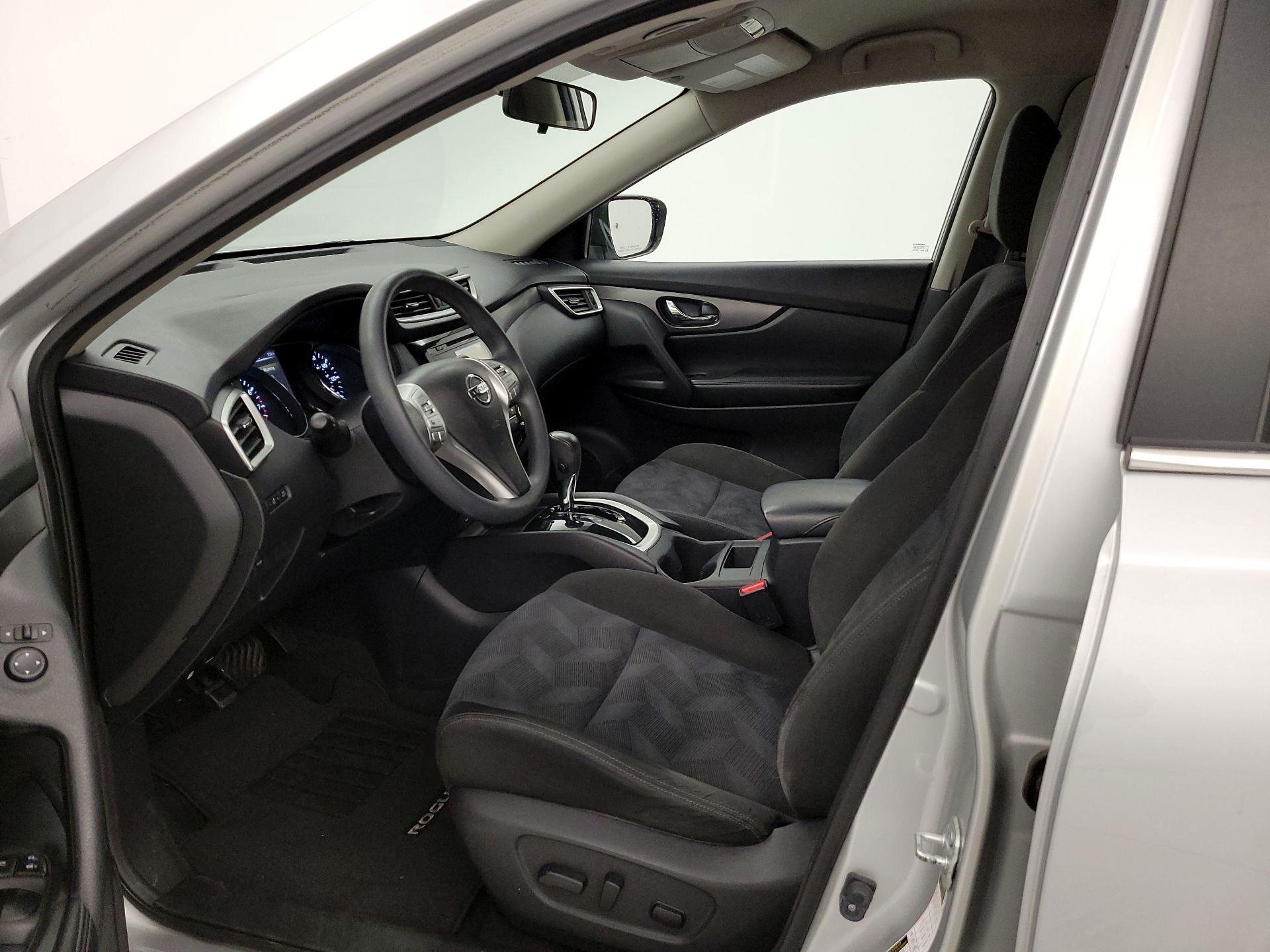 Thumbnail: 2015 Nissan Rogue - 11