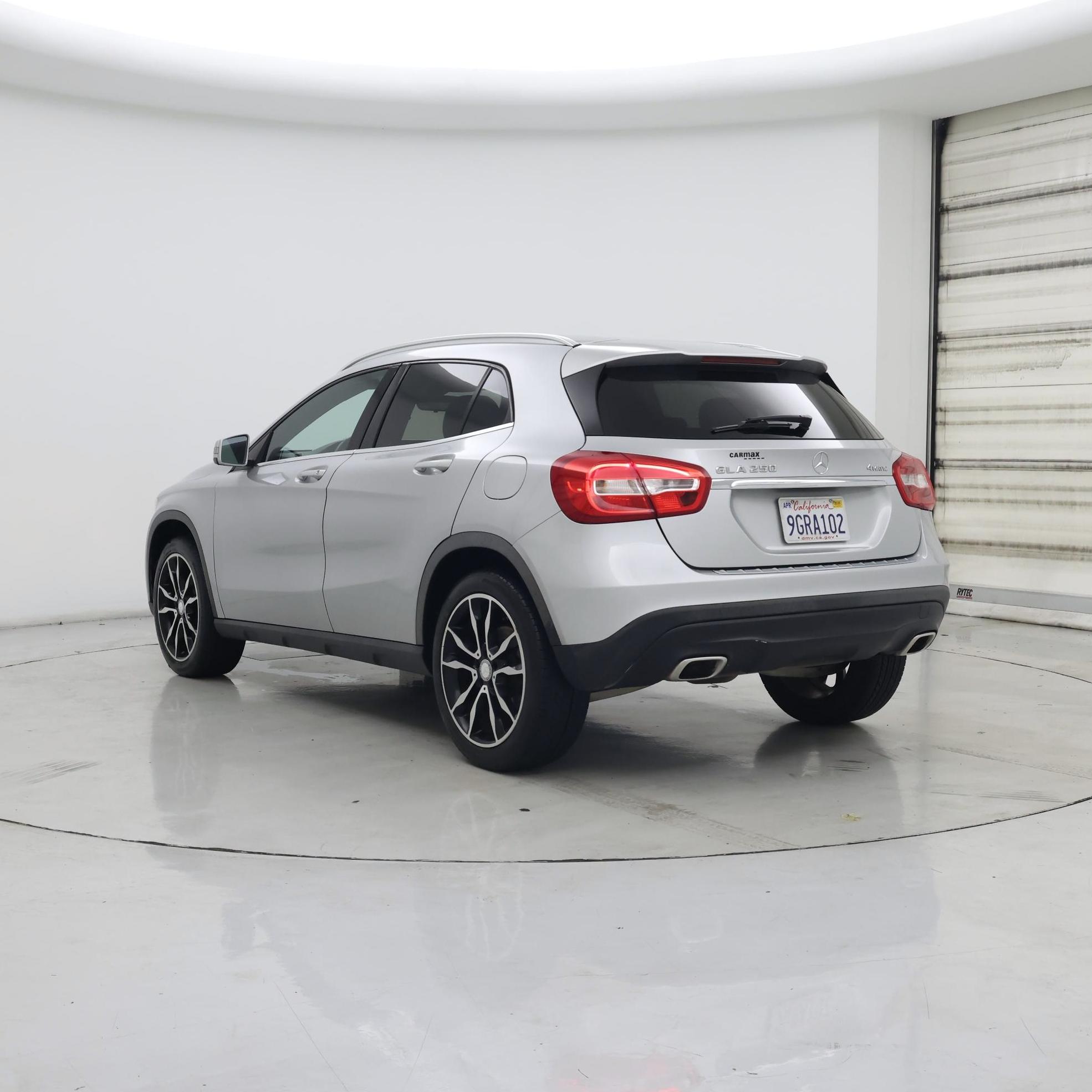 Thumbnail: 2016 Mercedes-Benz GLA - 2