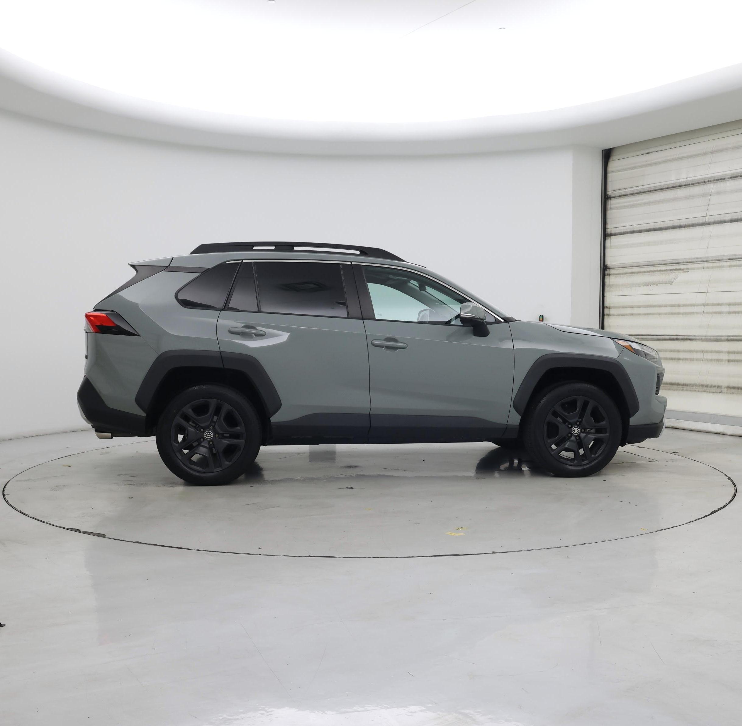 Thumbnail: 2022 Toyota RAV4 - 7