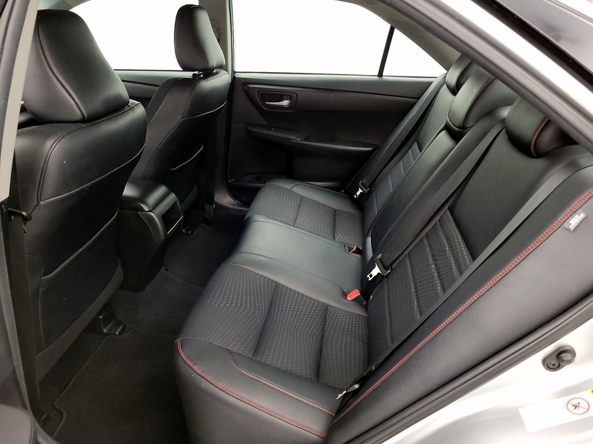 Thumbnail: 2015 Toyota Camry - 19