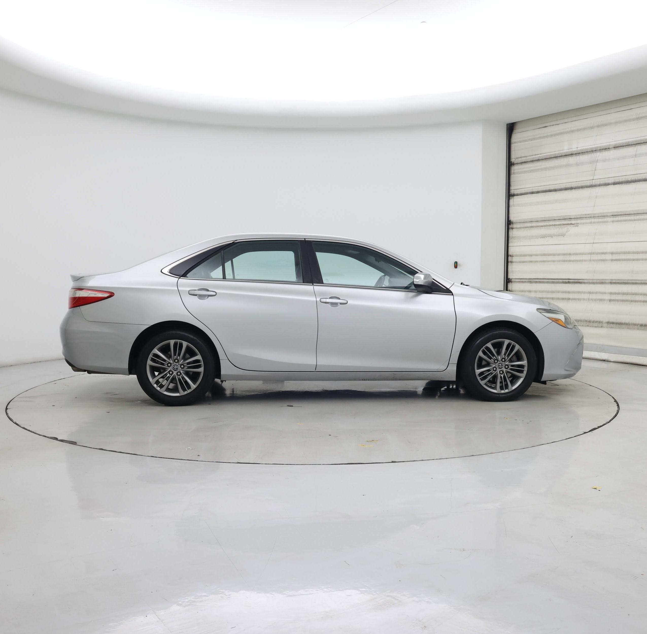 Thumbnail: 2015 Toyota Camry - 7