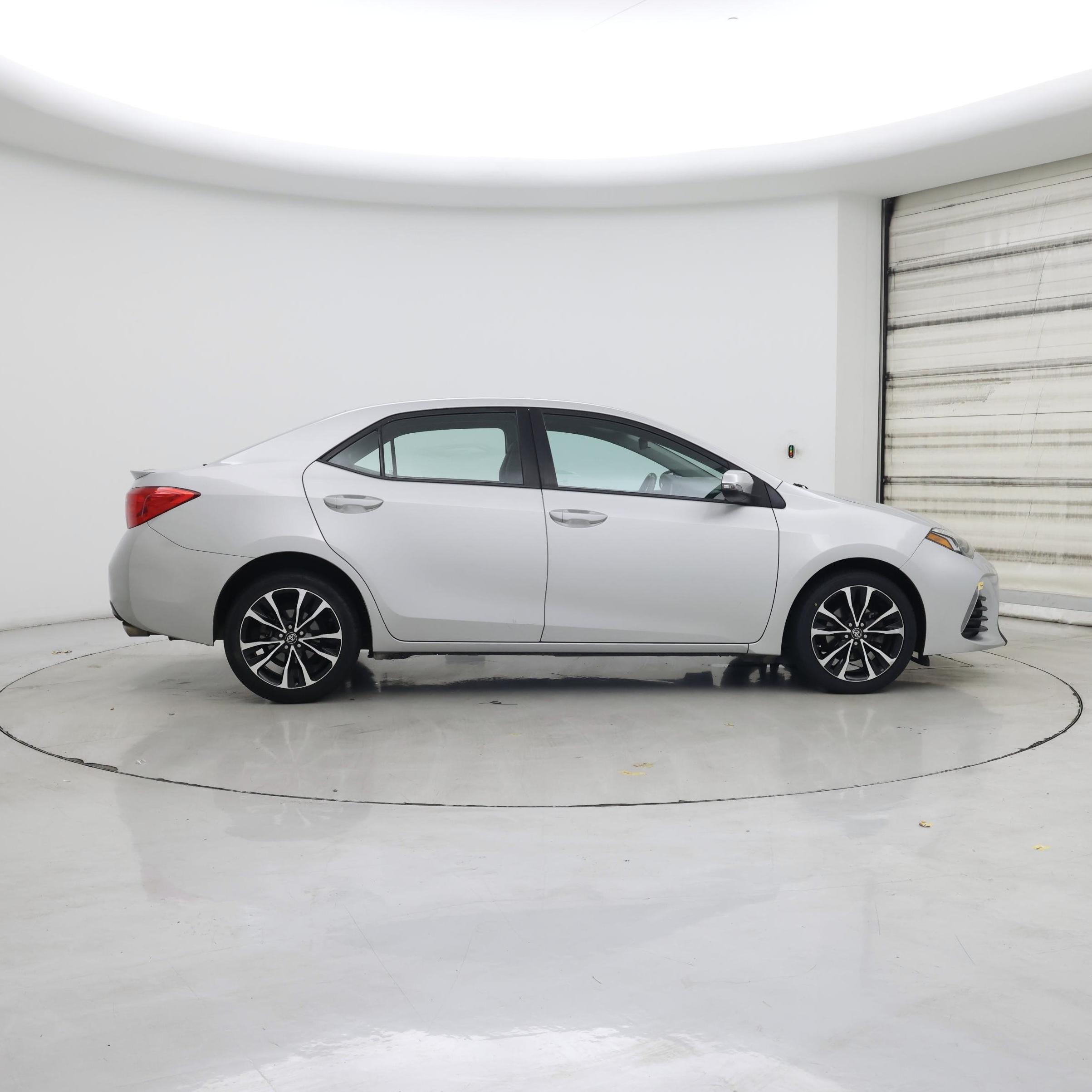 Thumbnail: 2017 Toyota Corolla - 7