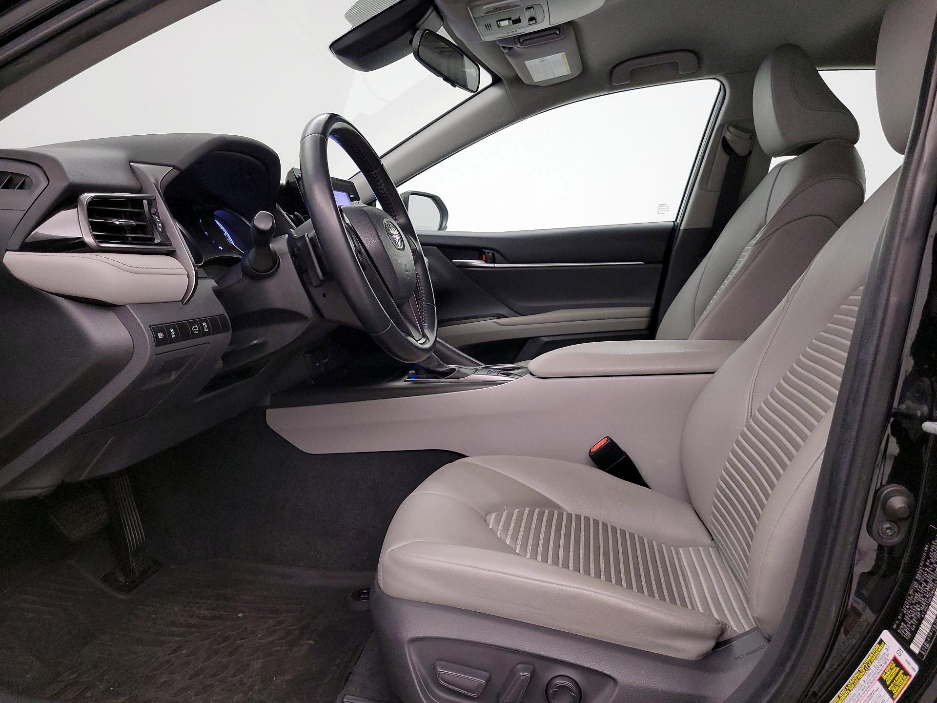 Thumbnail: 2021 Toyota Camry - 11