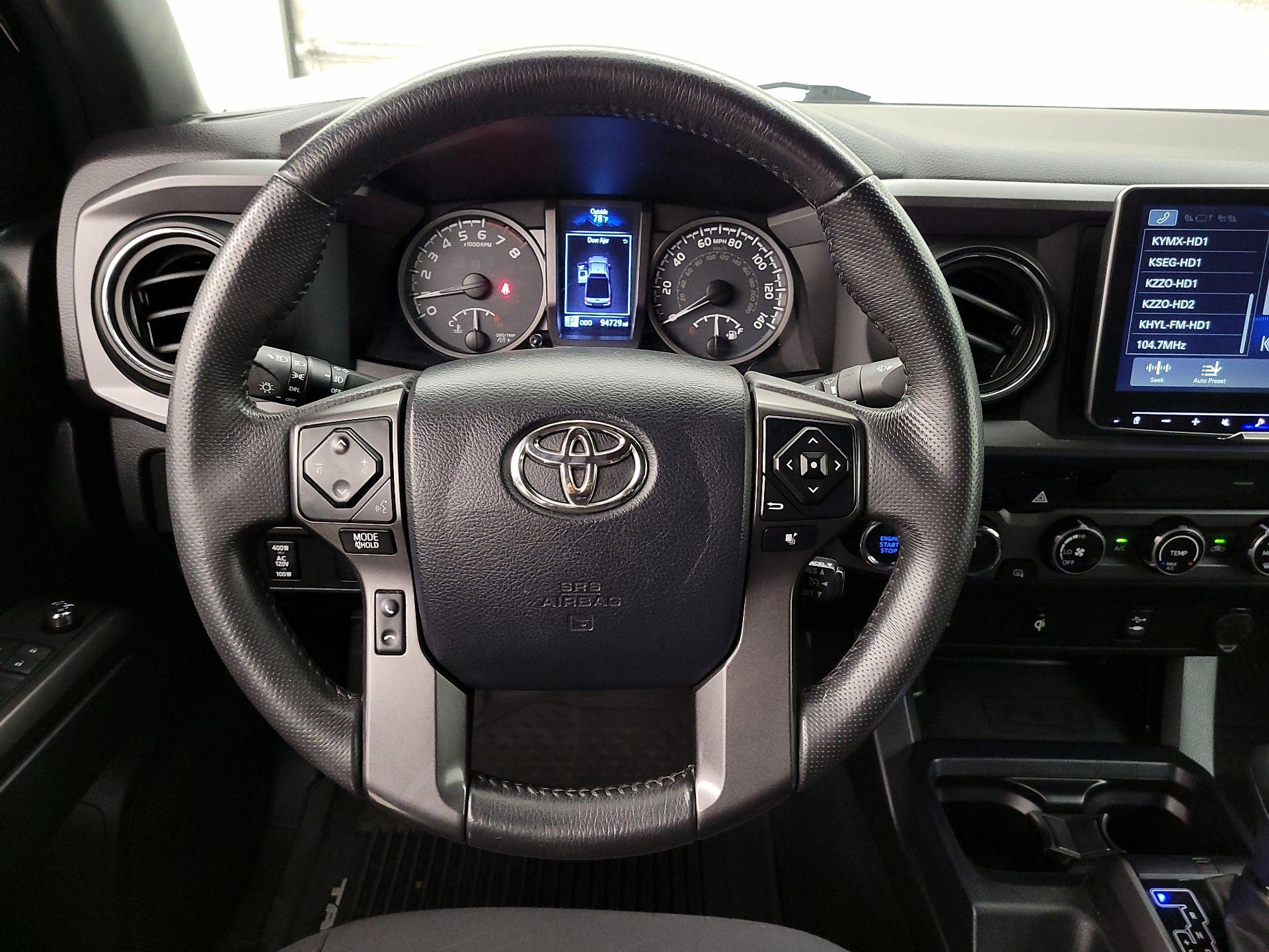 Thumbnail: 2017 Toyota Tacoma - 10