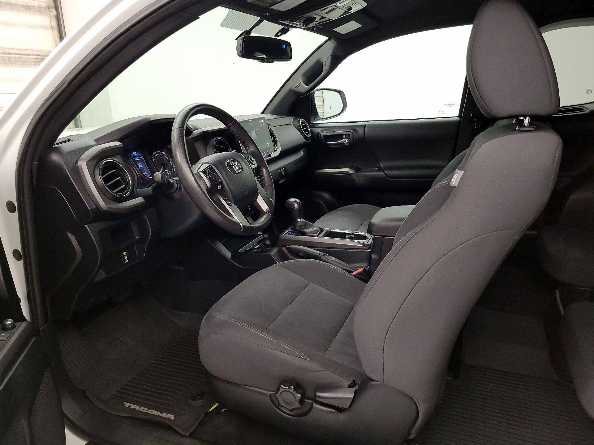 Thumbnail: 2017 Toyota Tacoma - 11