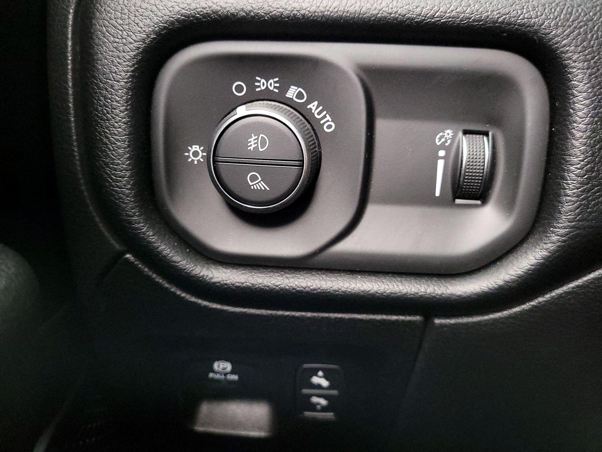 Thumbnail: 2021 RAM 1500 - 13