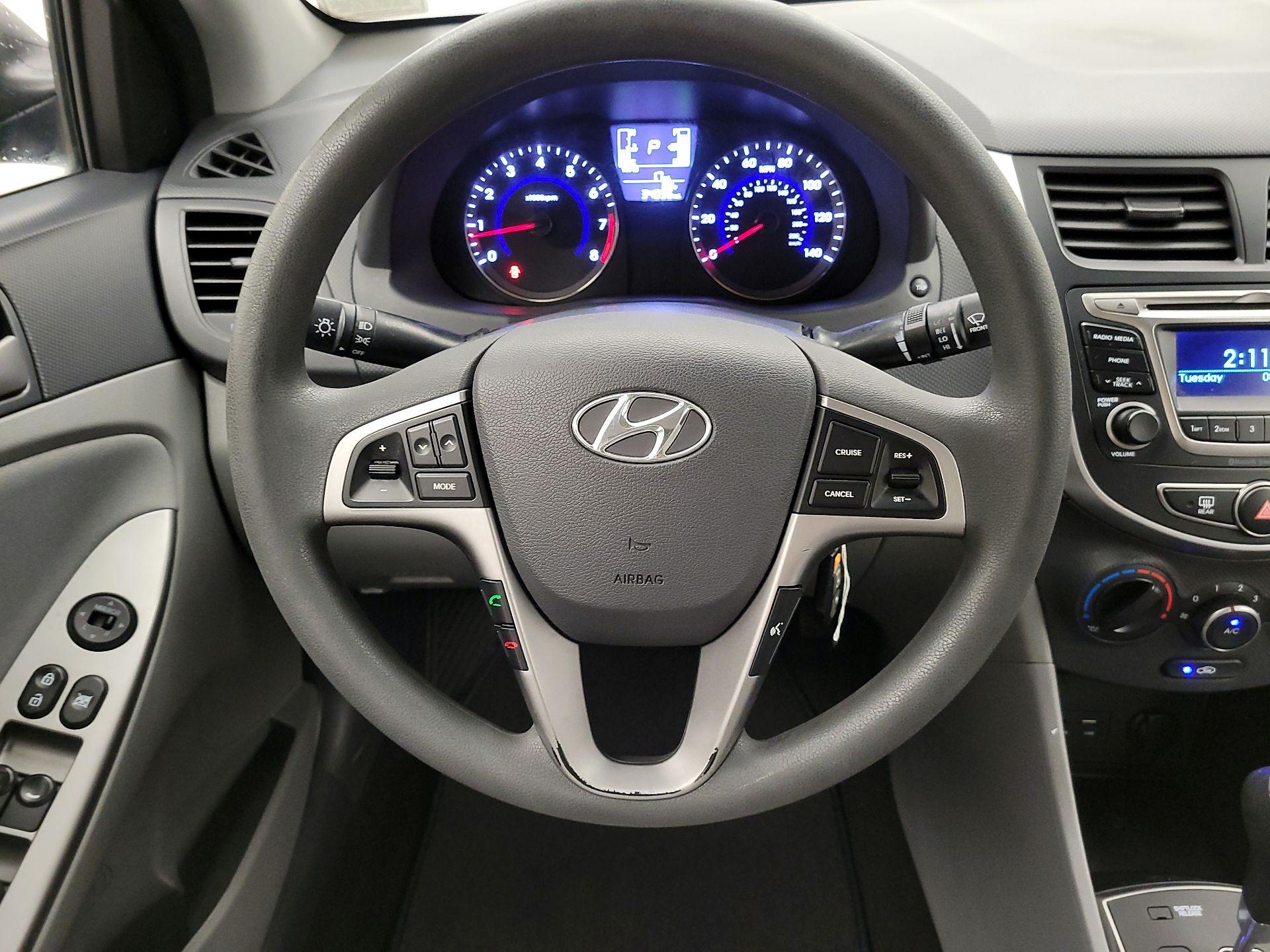 Thumbnail: 2015 Hyundai Accent - 10