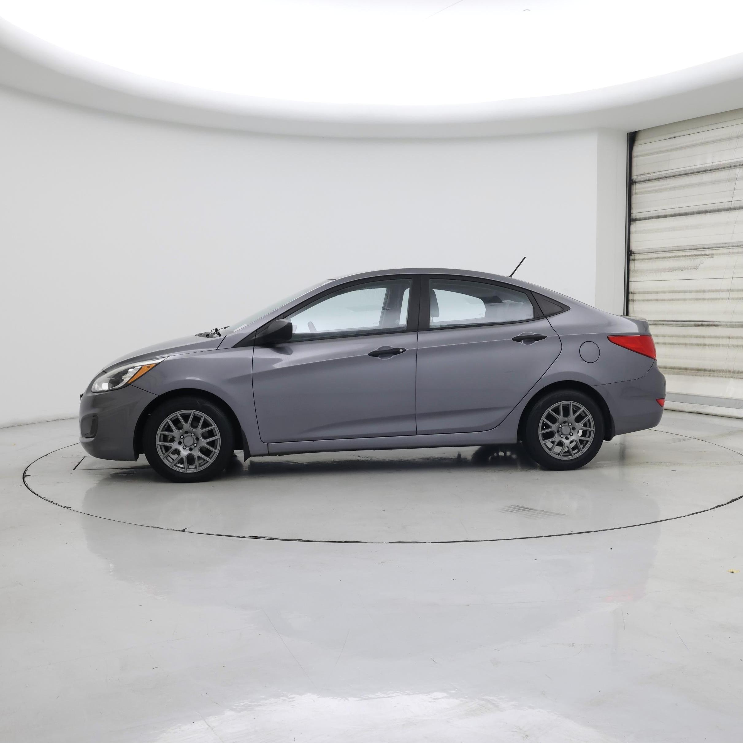Thumbnail: 2015 Hyundai Accent - 3