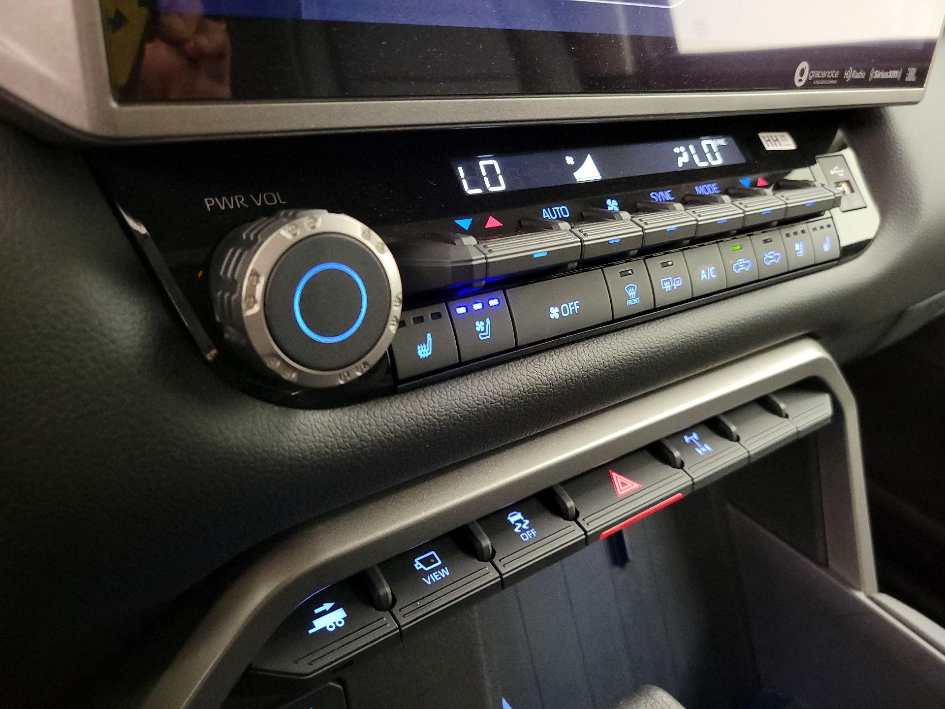 Thumbnail: 2023 Toyota Tundra - 16