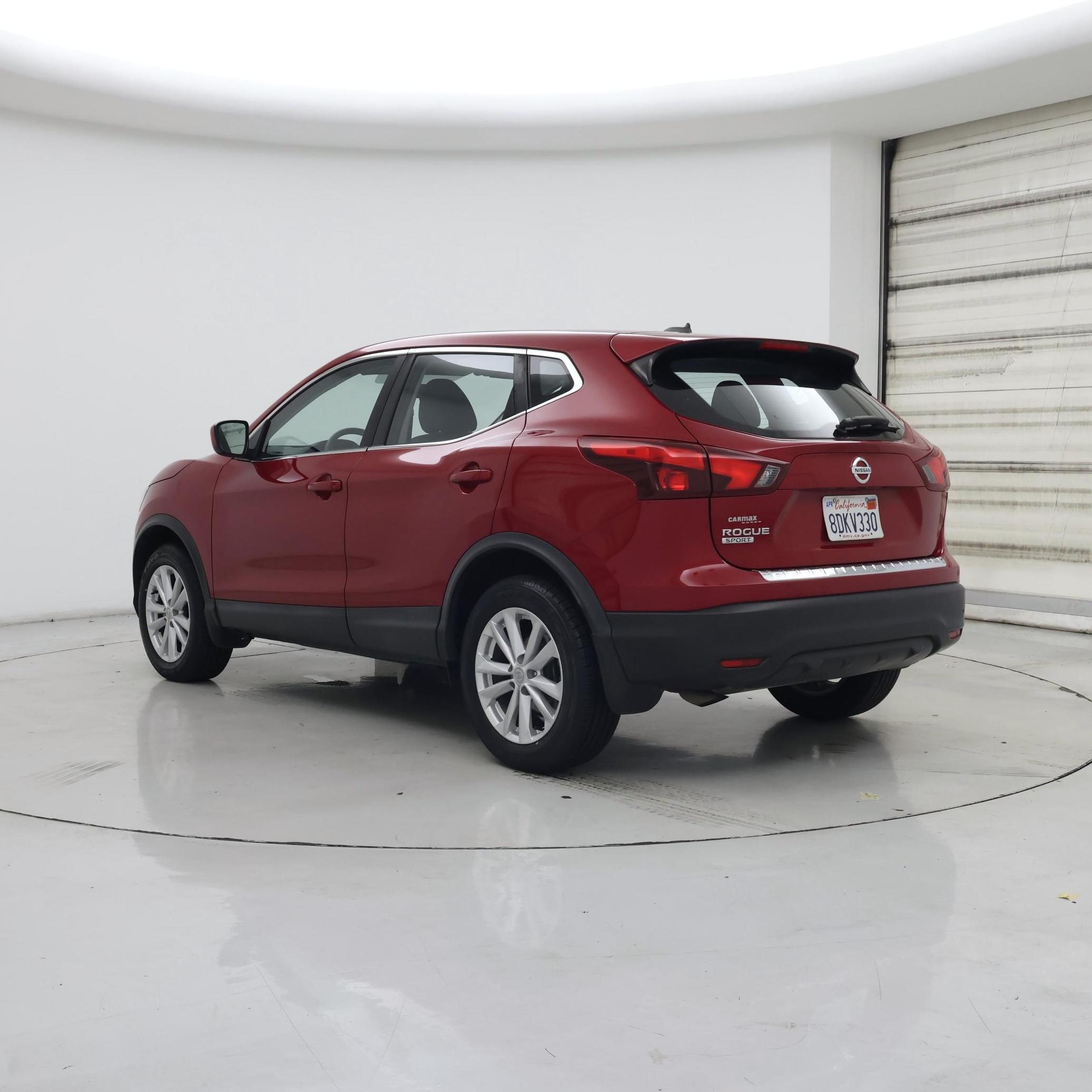 Thumbnail: 2017 Nissan Rogue Sport - 2
