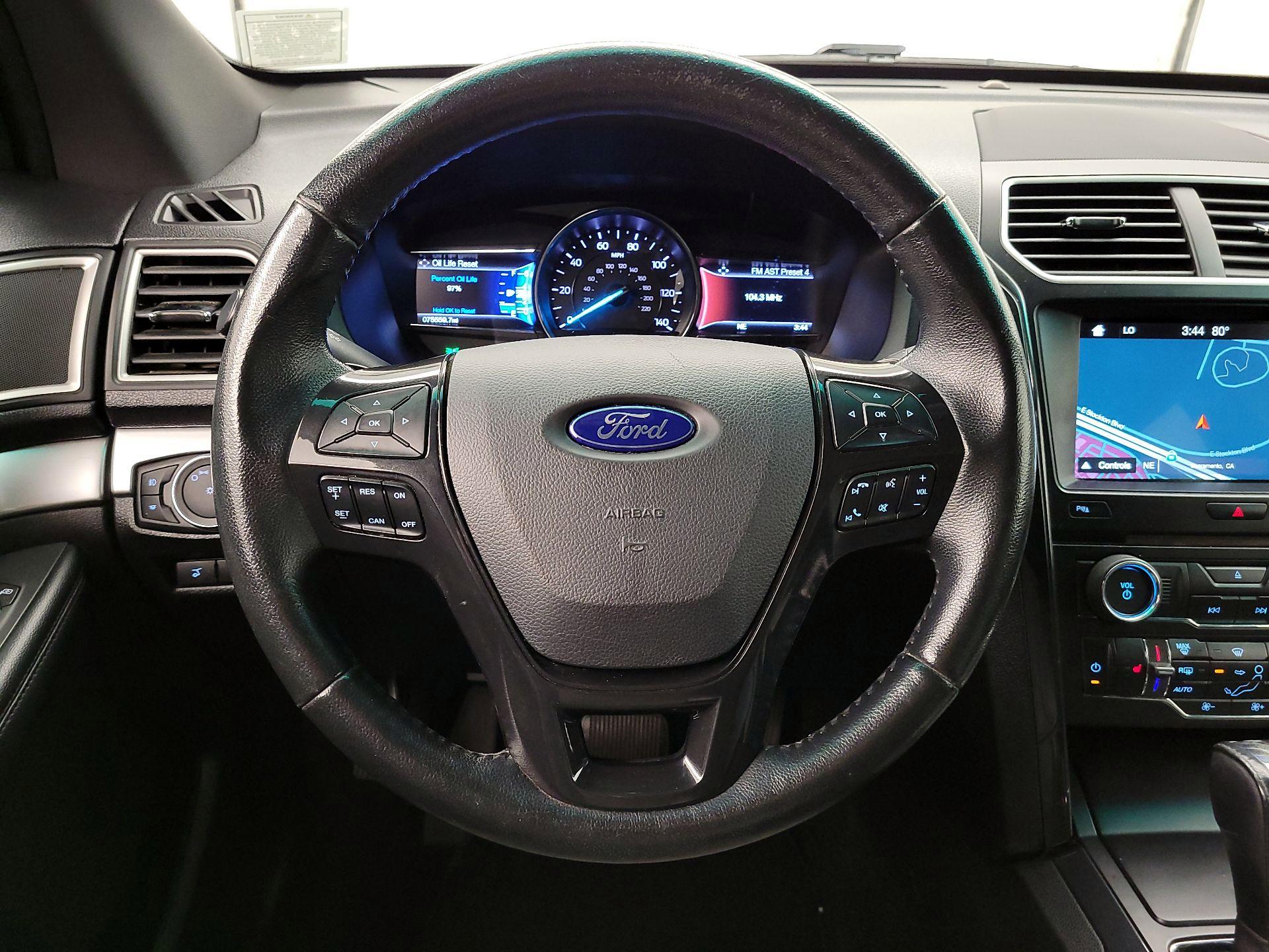 Thumbnail: 2017 Ford Explorer - 10