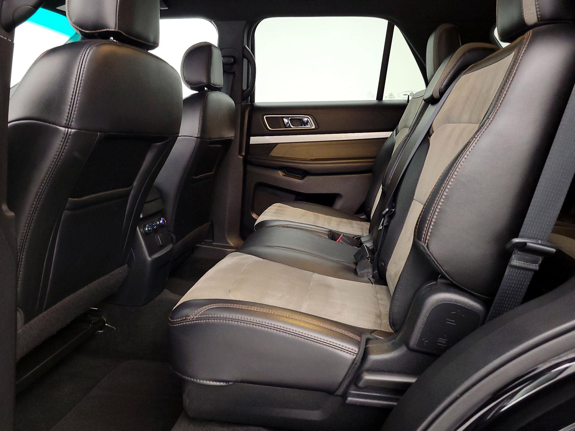 Thumbnail: 2017 Ford Explorer - 20