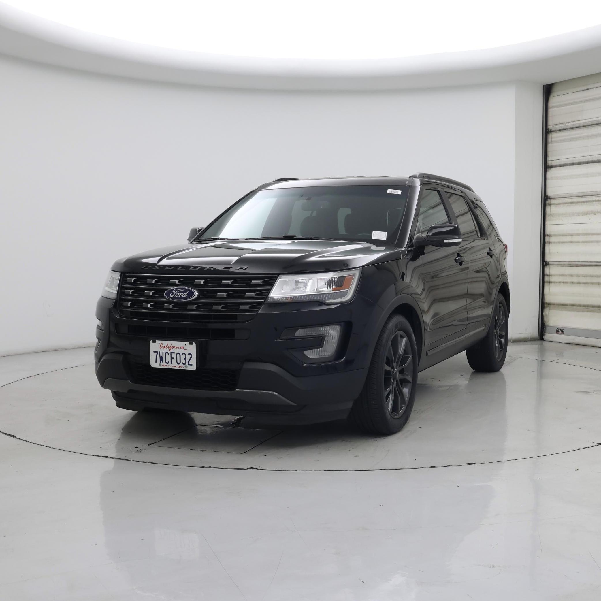 Thumbnail: 2017 Ford Explorer - 4