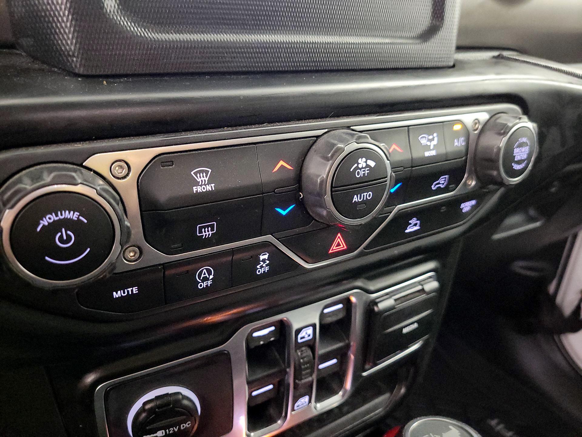Thumbnail: 2021 Jeep Wrangler - 16