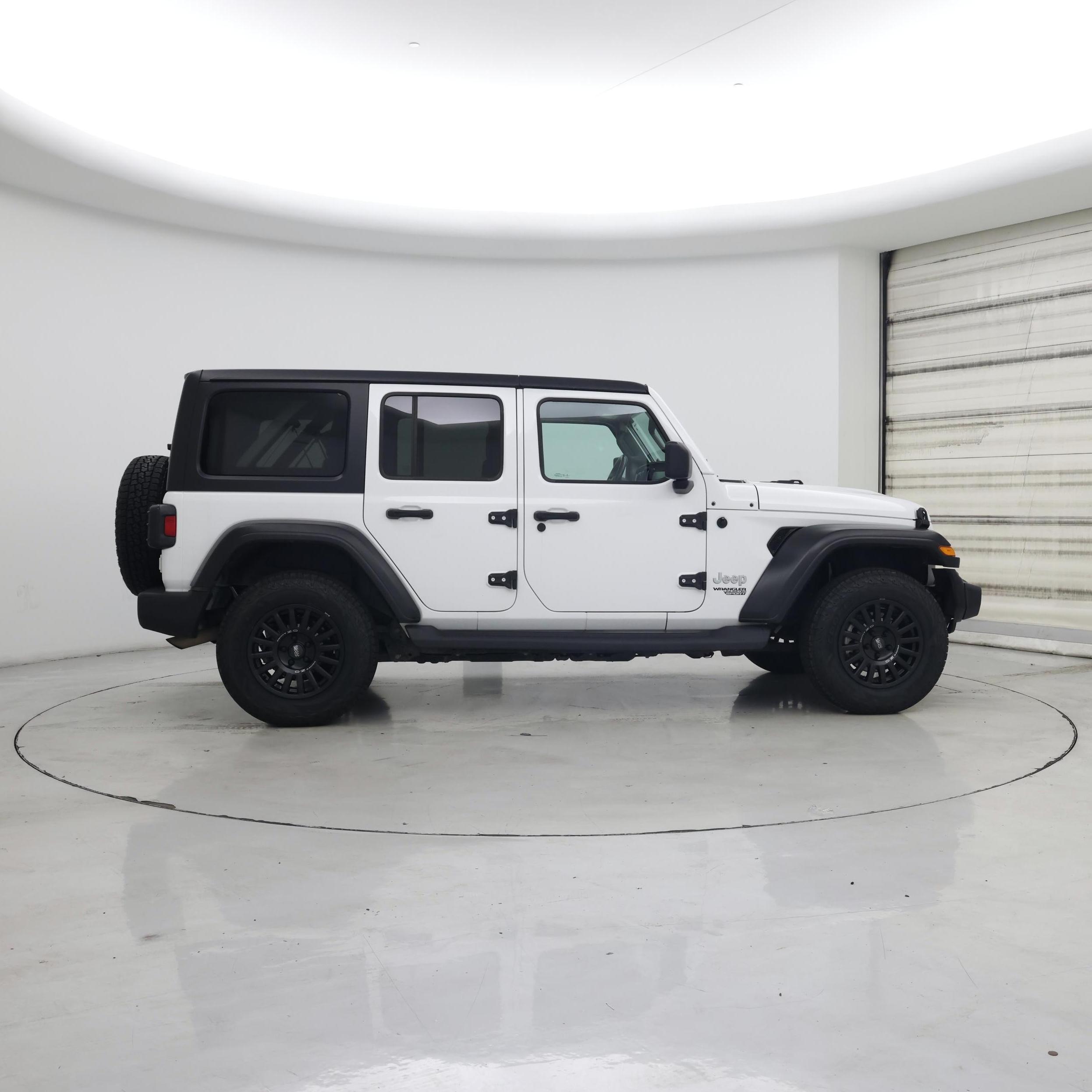 Thumbnail: 2021 Jeep Wrangler - 7