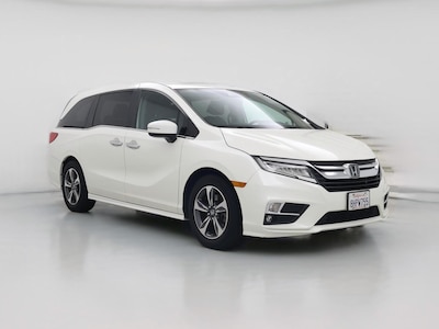 White 2019 Honda Odyssey Touring