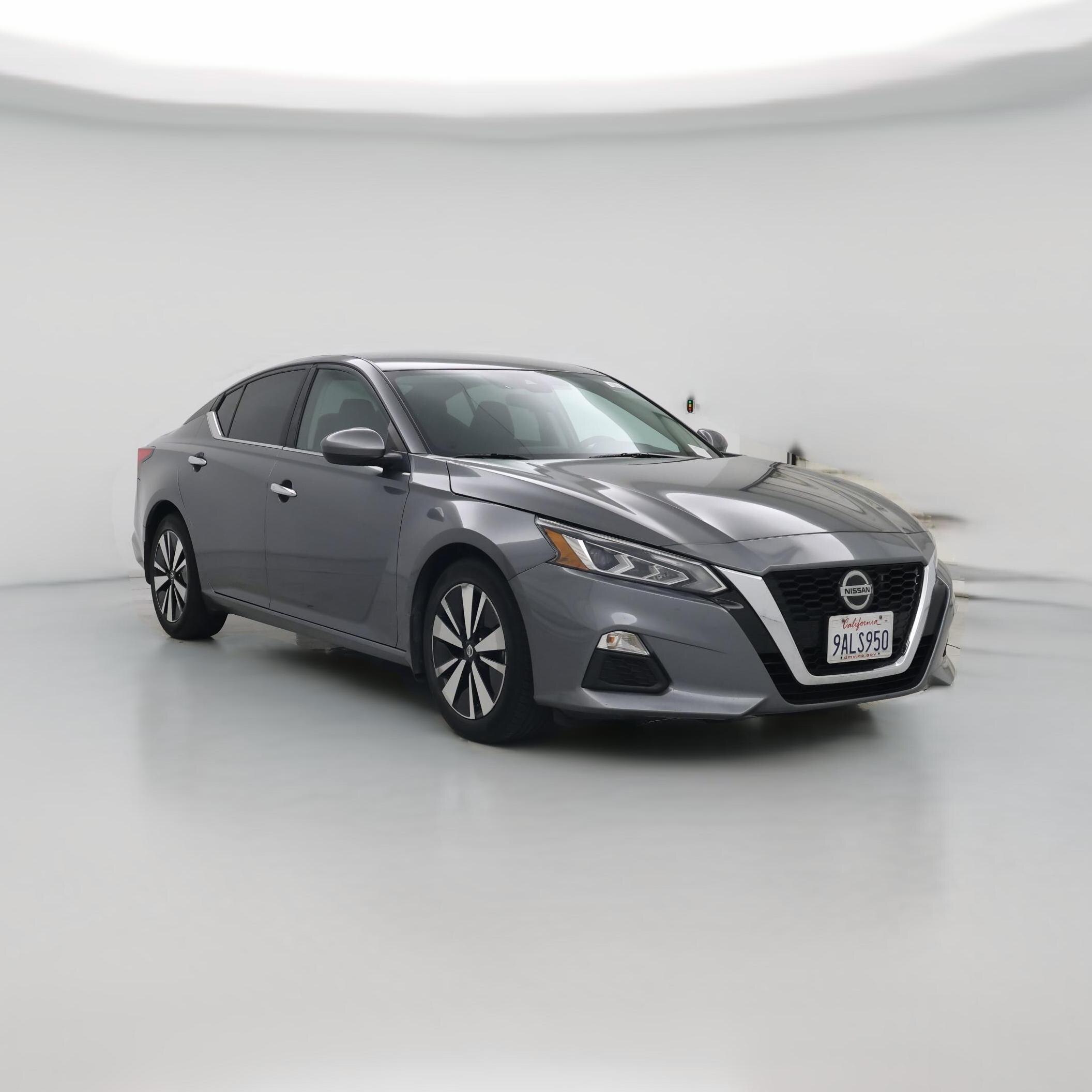 Thumbnail: 2022 Nissan Altima - 1