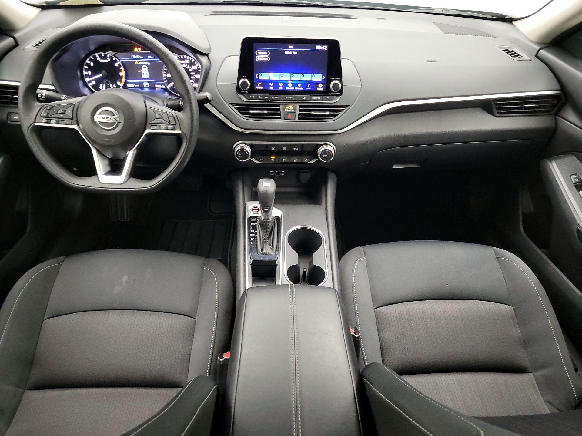 Thumbnail: 2022 Nissan Altima - 9