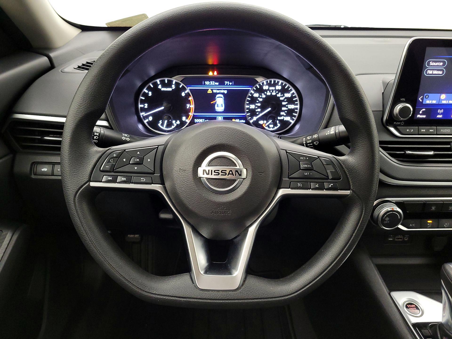 Thumbnail: 2022 Nissan Altima - 10