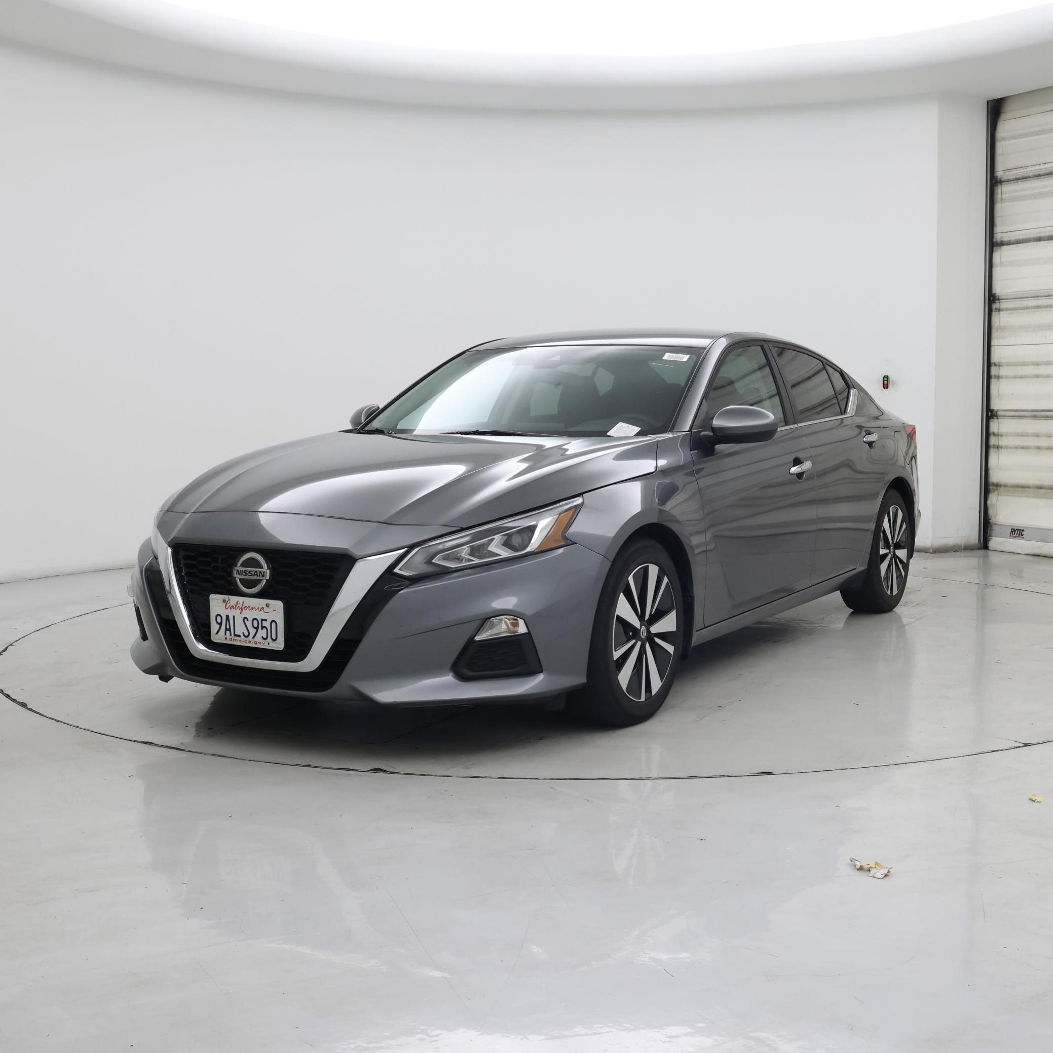 Thumbnail: 2022 Nissan Altima - 4