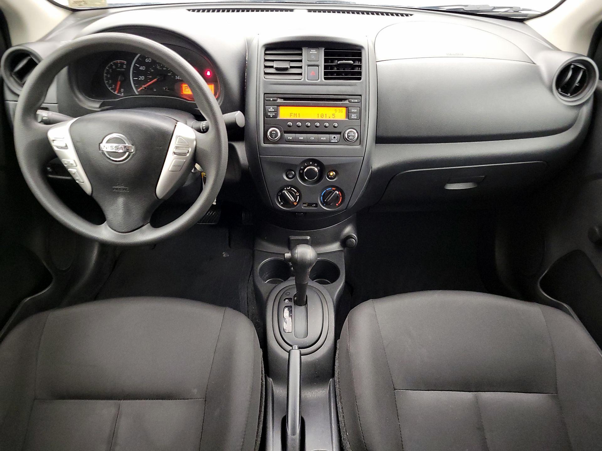 Thumbnail: 2017 Nissan Versa - 9