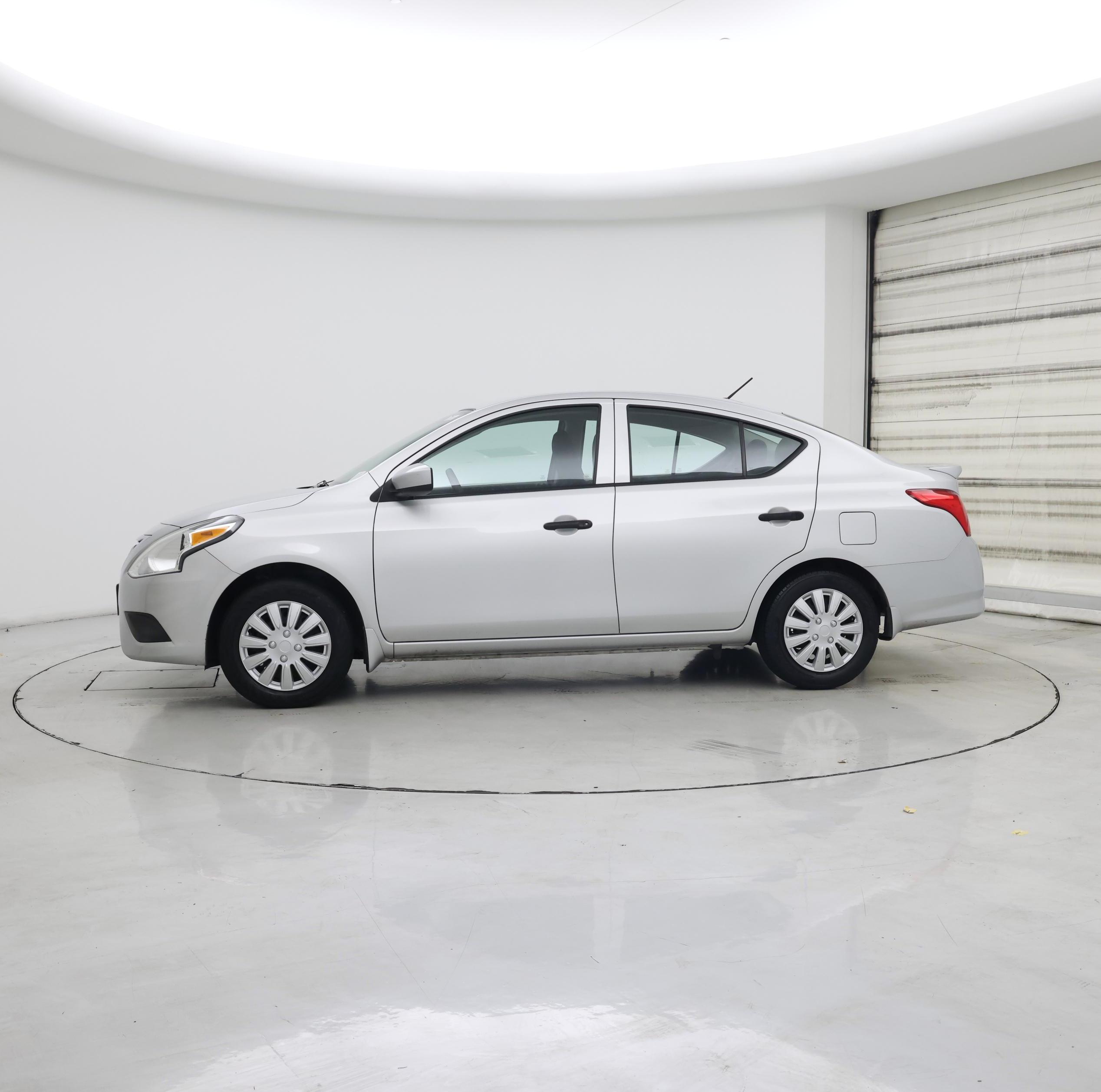 Thumbnail: 2017 Nissan Versa - 3