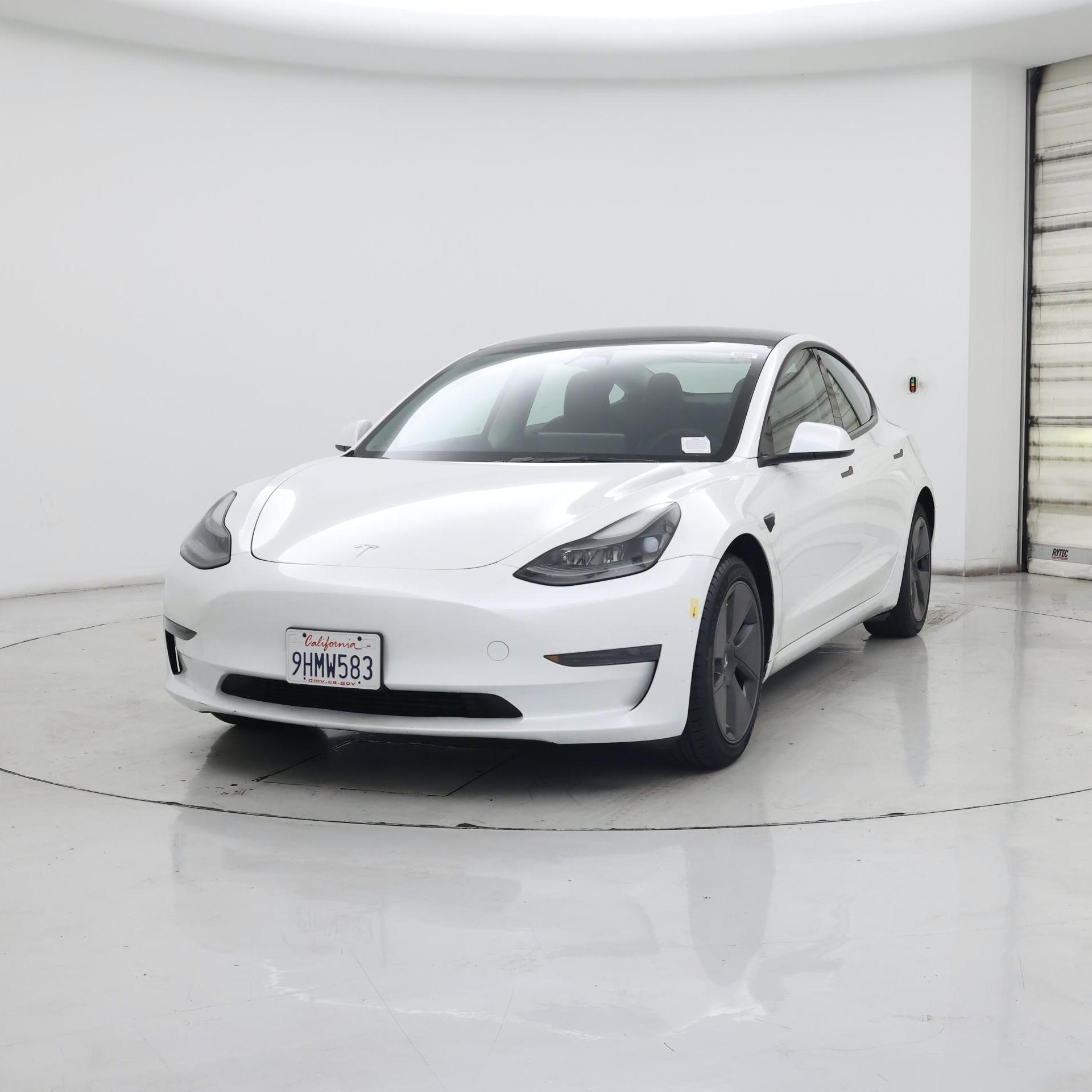 Thumbnail: 2023 Tesla Model 3 - 4