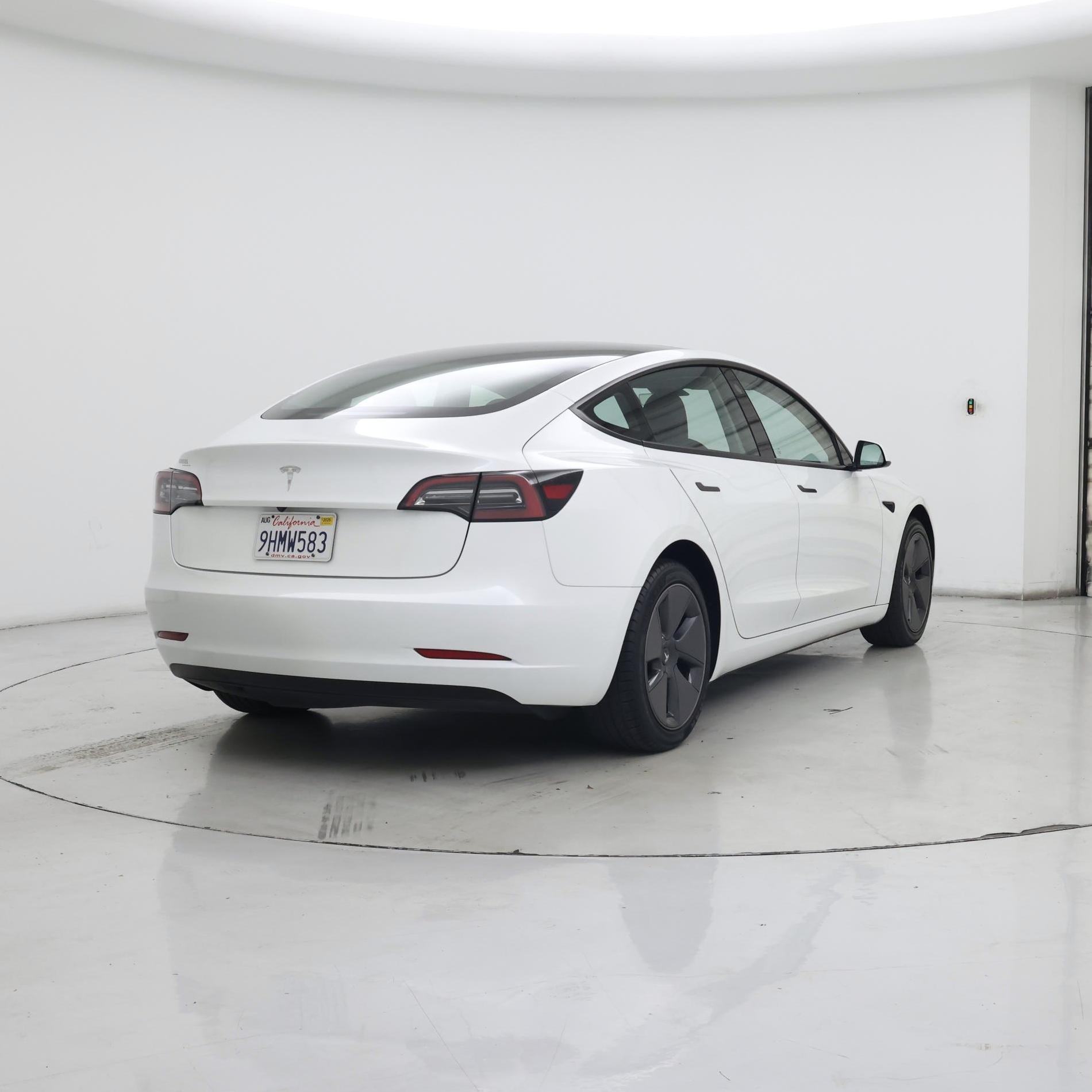 Thumbnail: 2023 Tesla Model 3 - 8