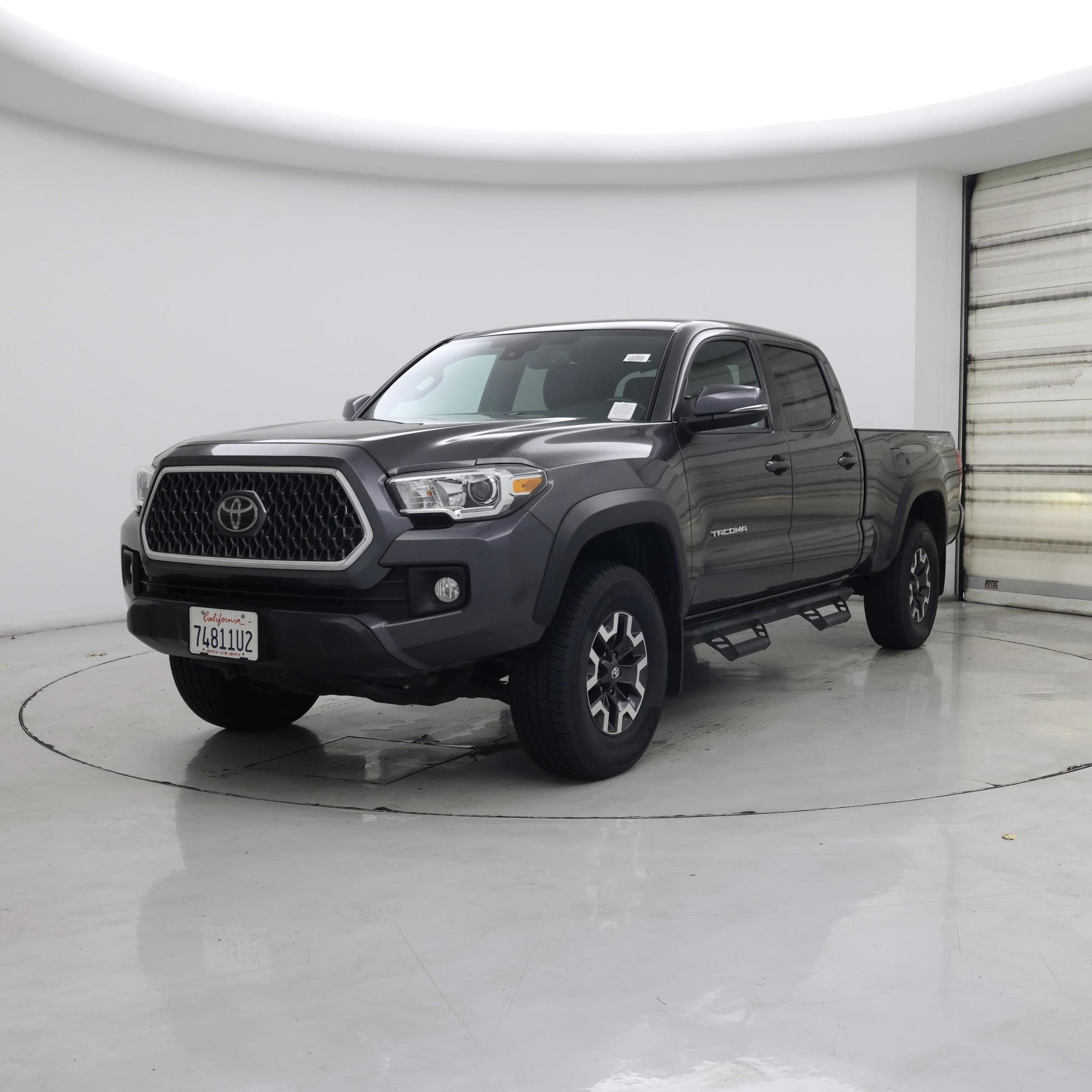 Thumbnail: 2019 Toyota Tacoma - 4