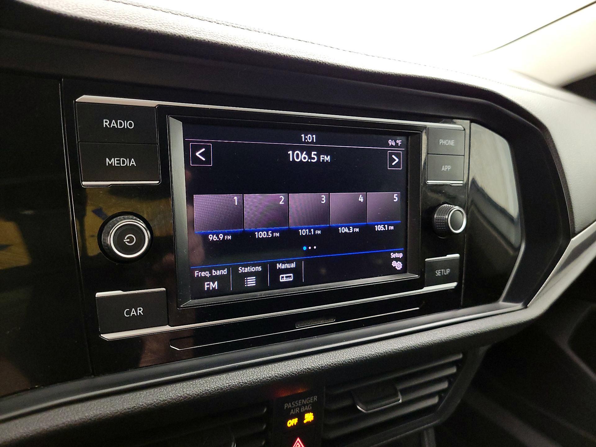 Thumbnail: 2019 Volkswagen Jetta - 14
