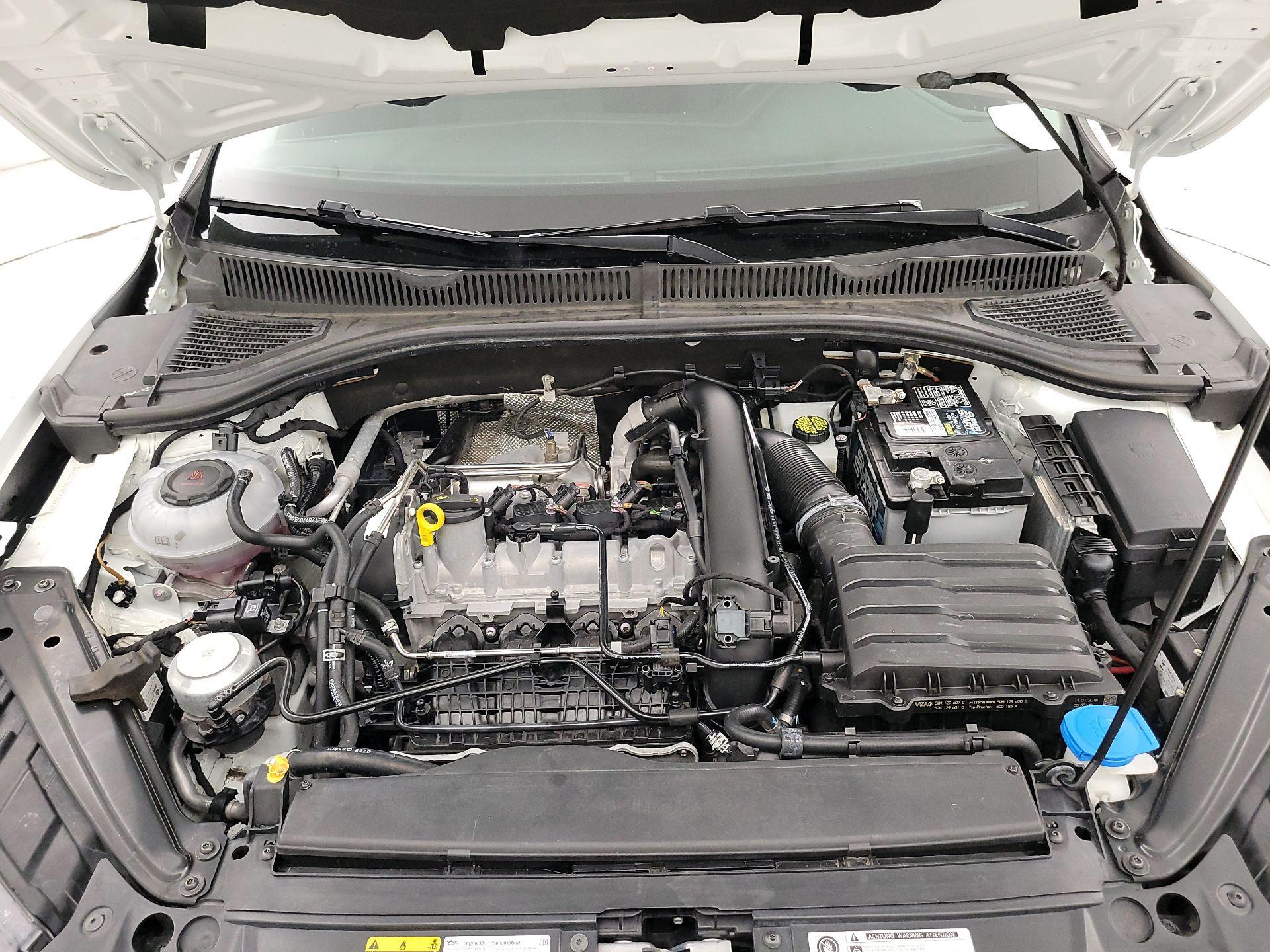 Thumbnail: 2019 Volkswagen Jetta - 18