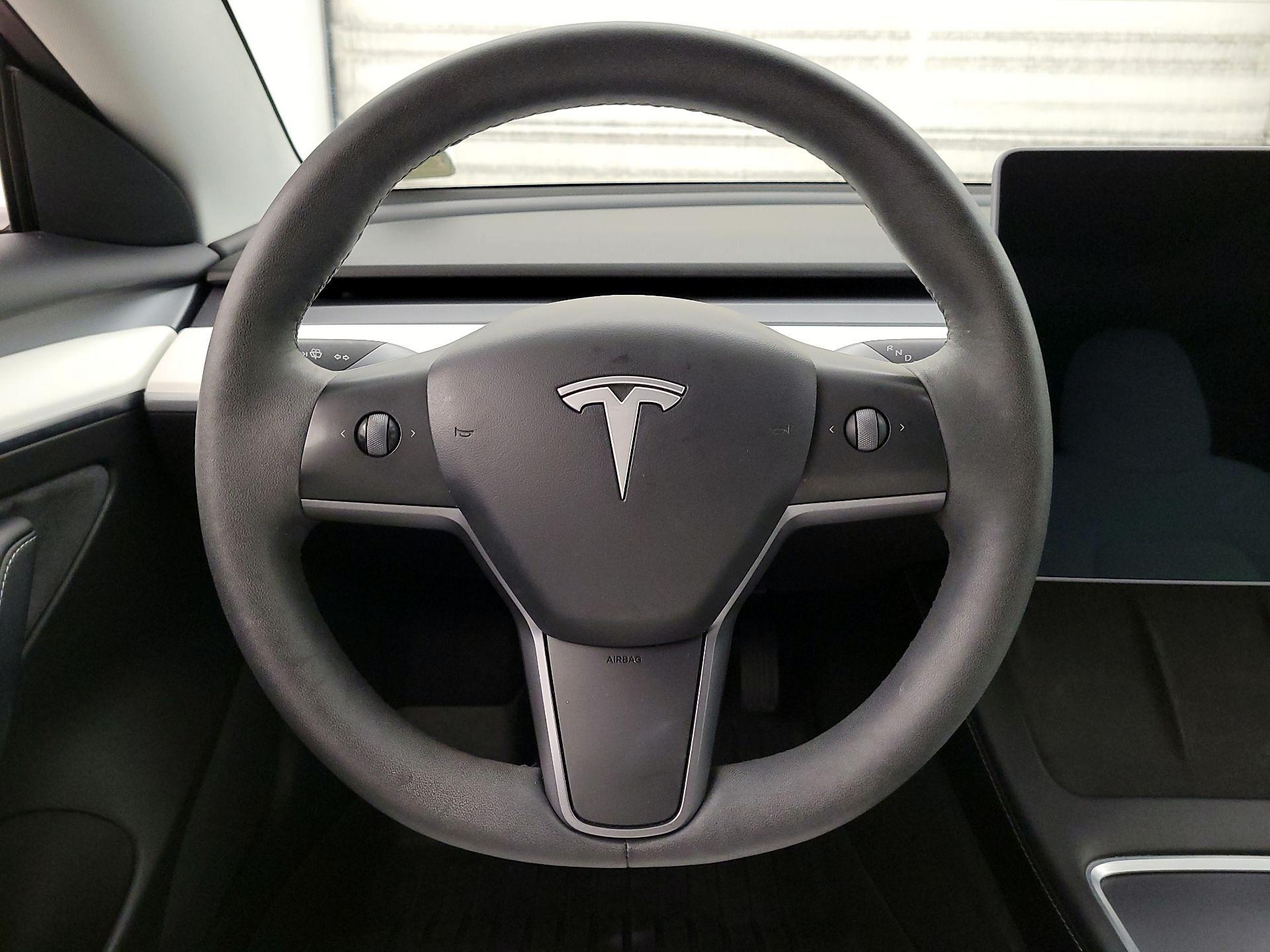 Thumbnail: 2021 Tesla Model 3 - 10