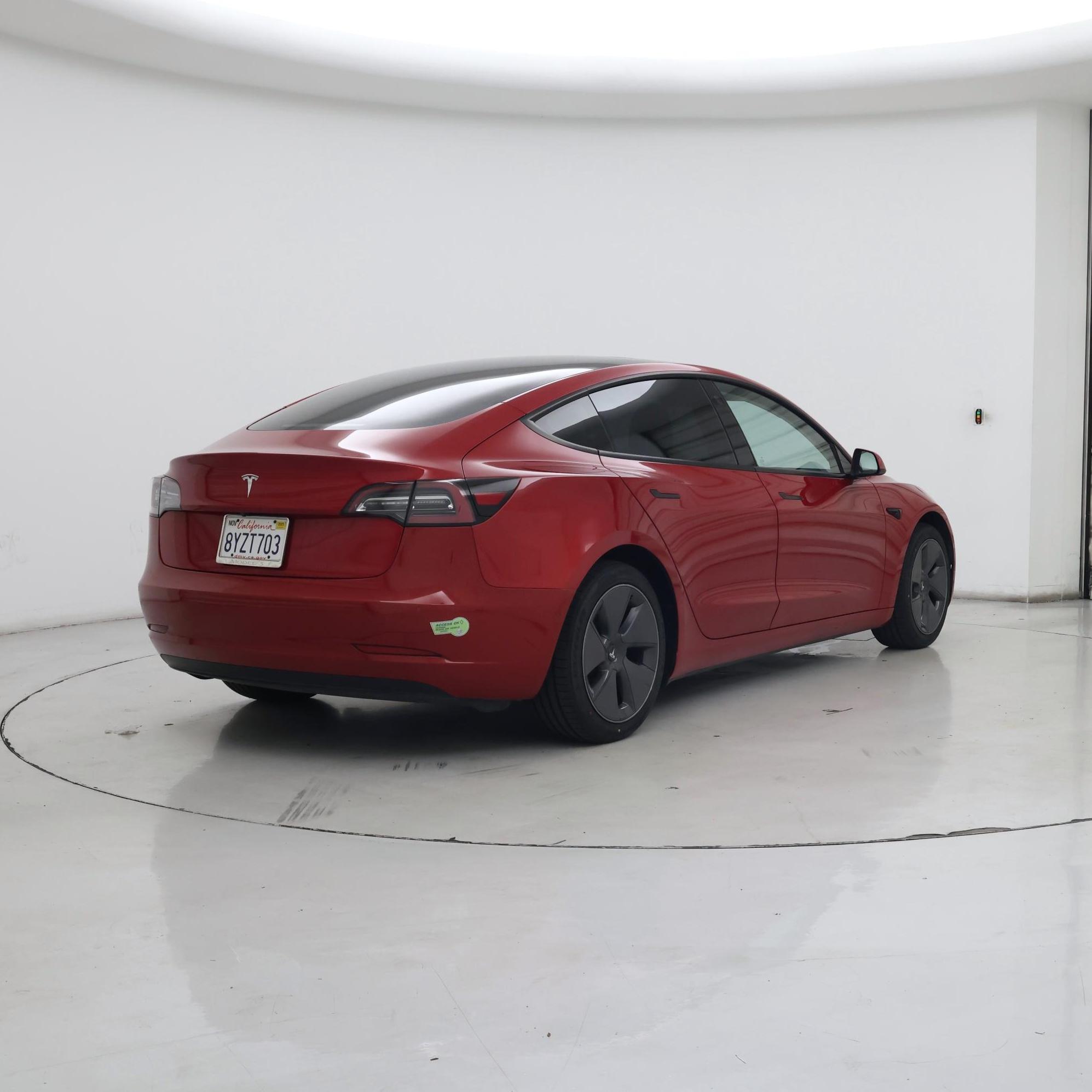 Thumbnail: 2021 Tesla Model 3 - 8