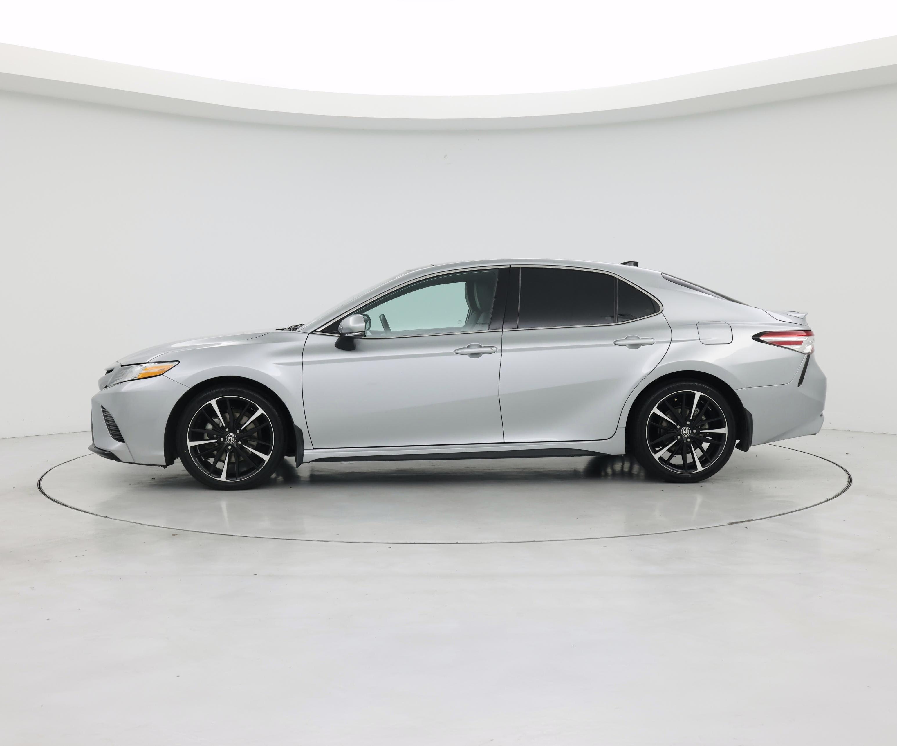 Thumbnail: 2020 Toyota Camry - 3